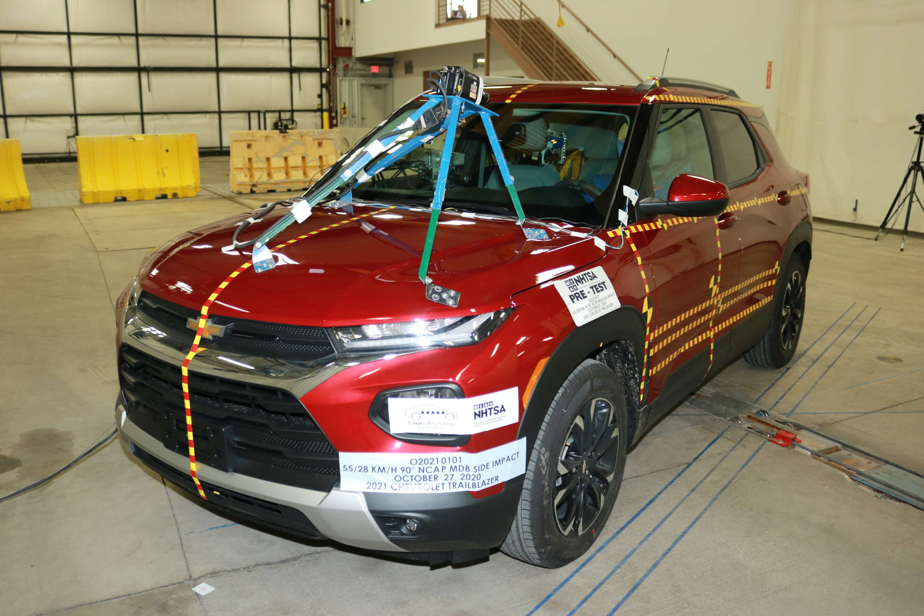 2021 CHEVROLET TRAILBLAZER crash image 5