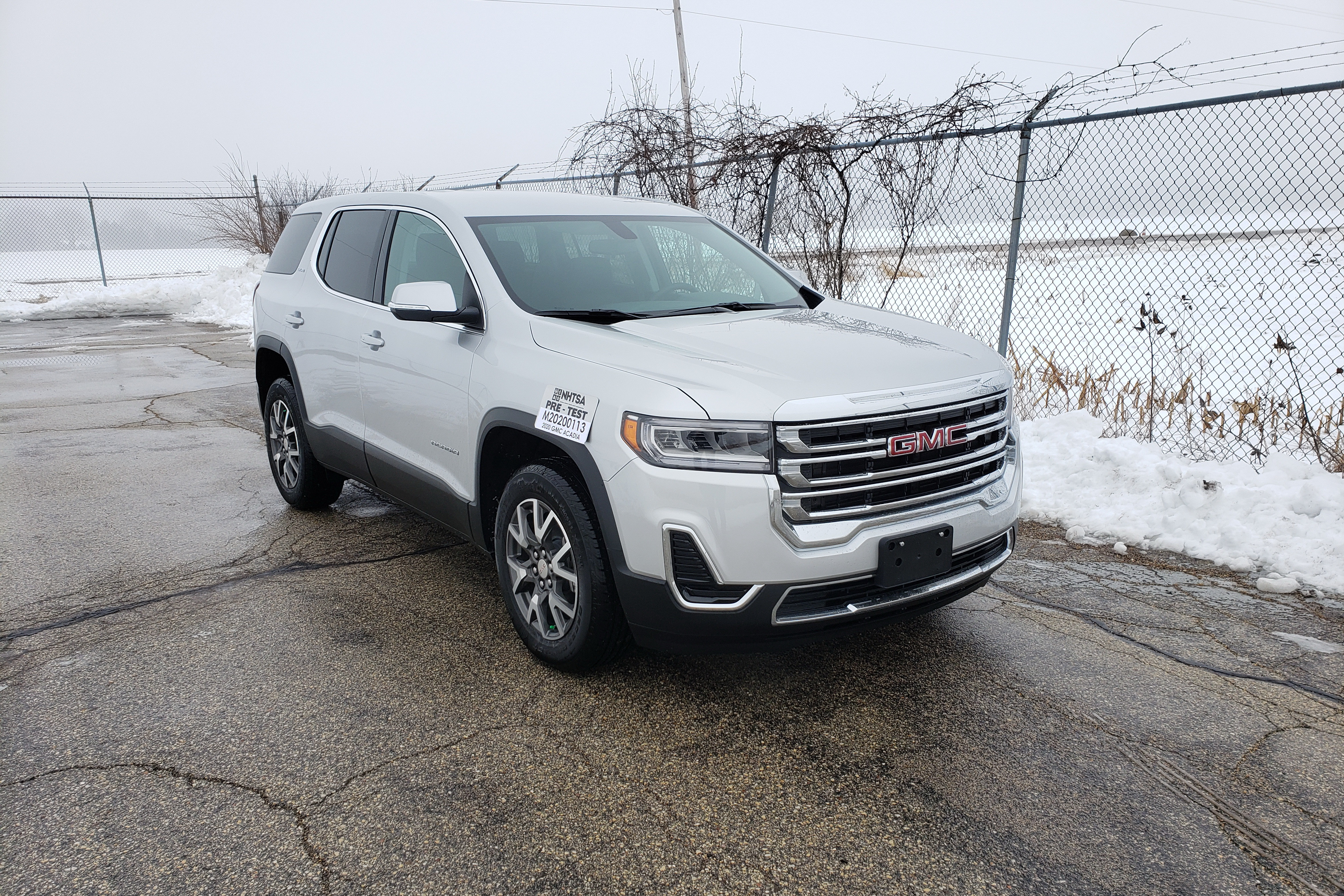 2020 GMC ACADIA crash-test photo