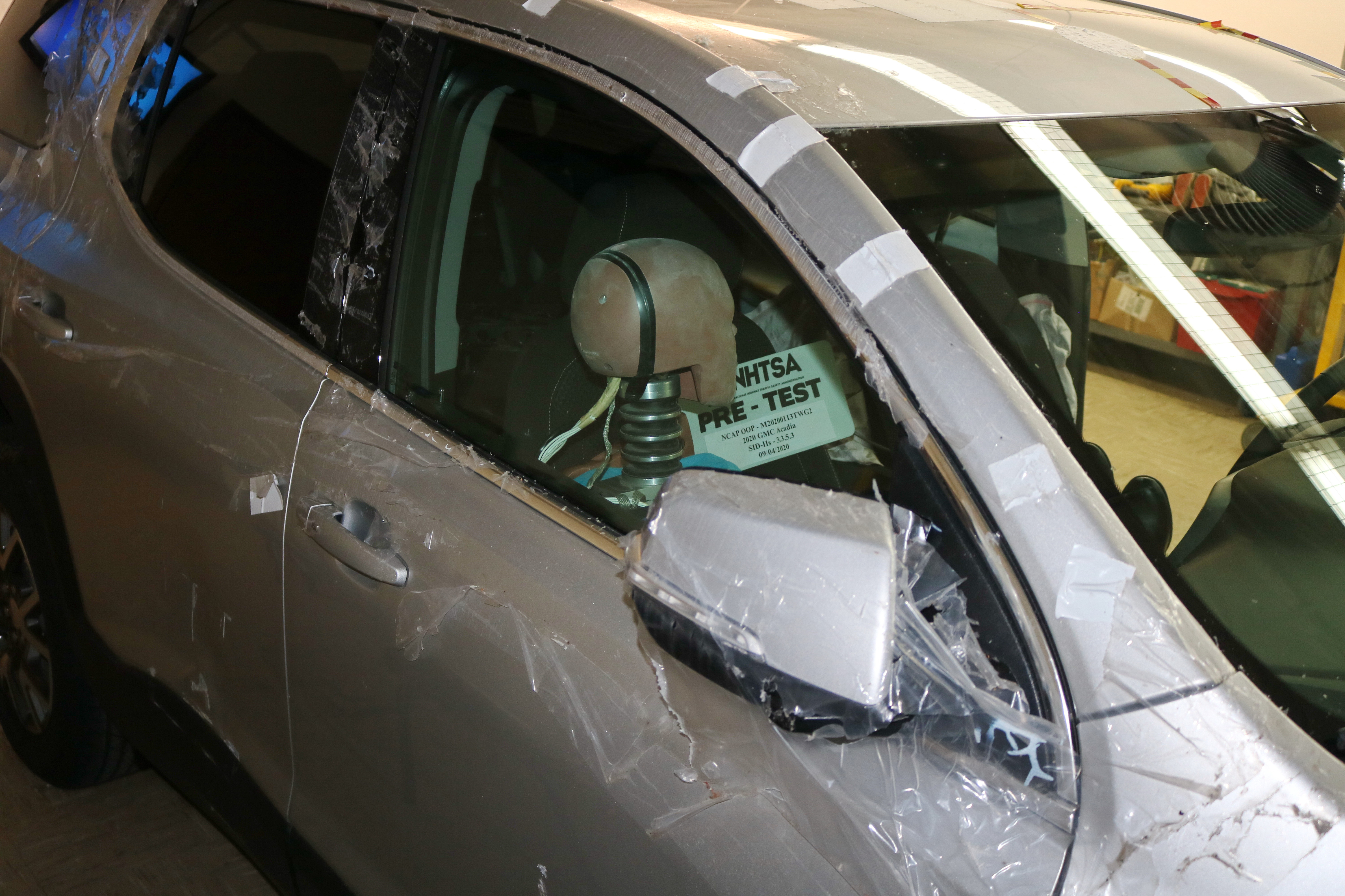 2020 GMC ACADIA crash image 17