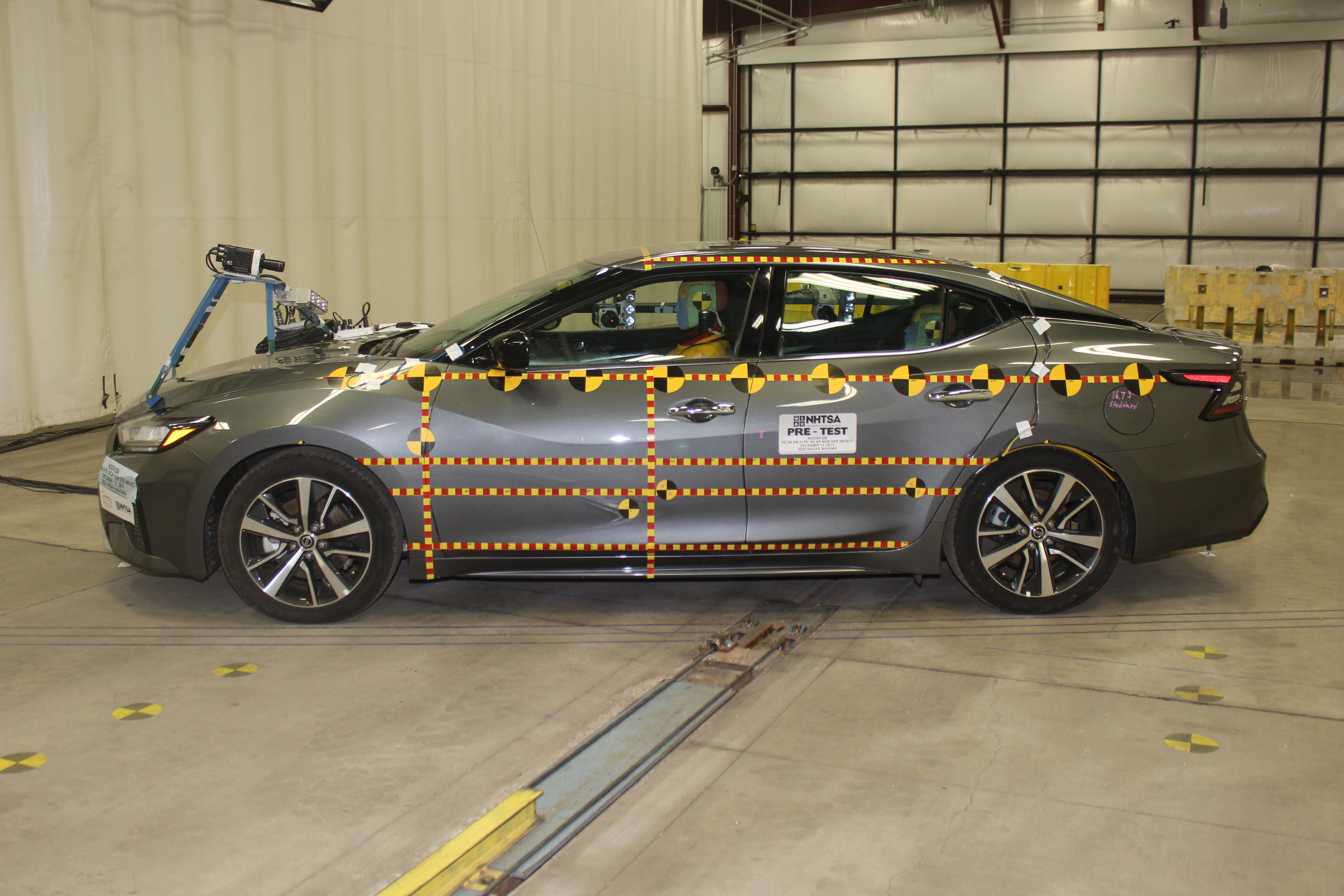 2020 NISSAN MAXIMA crash image 3