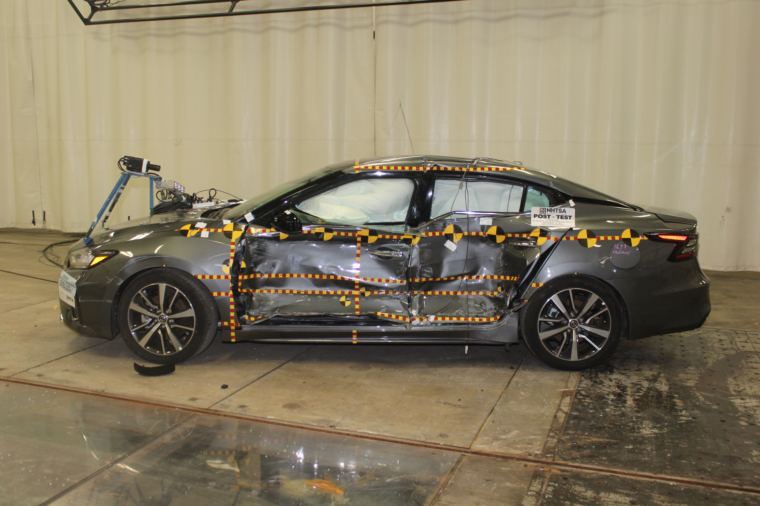 2020 NISSAN MAXIMA crash image 4
