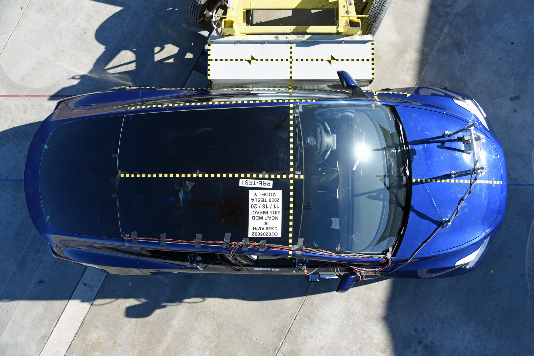 2020 TESLA MODEL Y crash image 15
