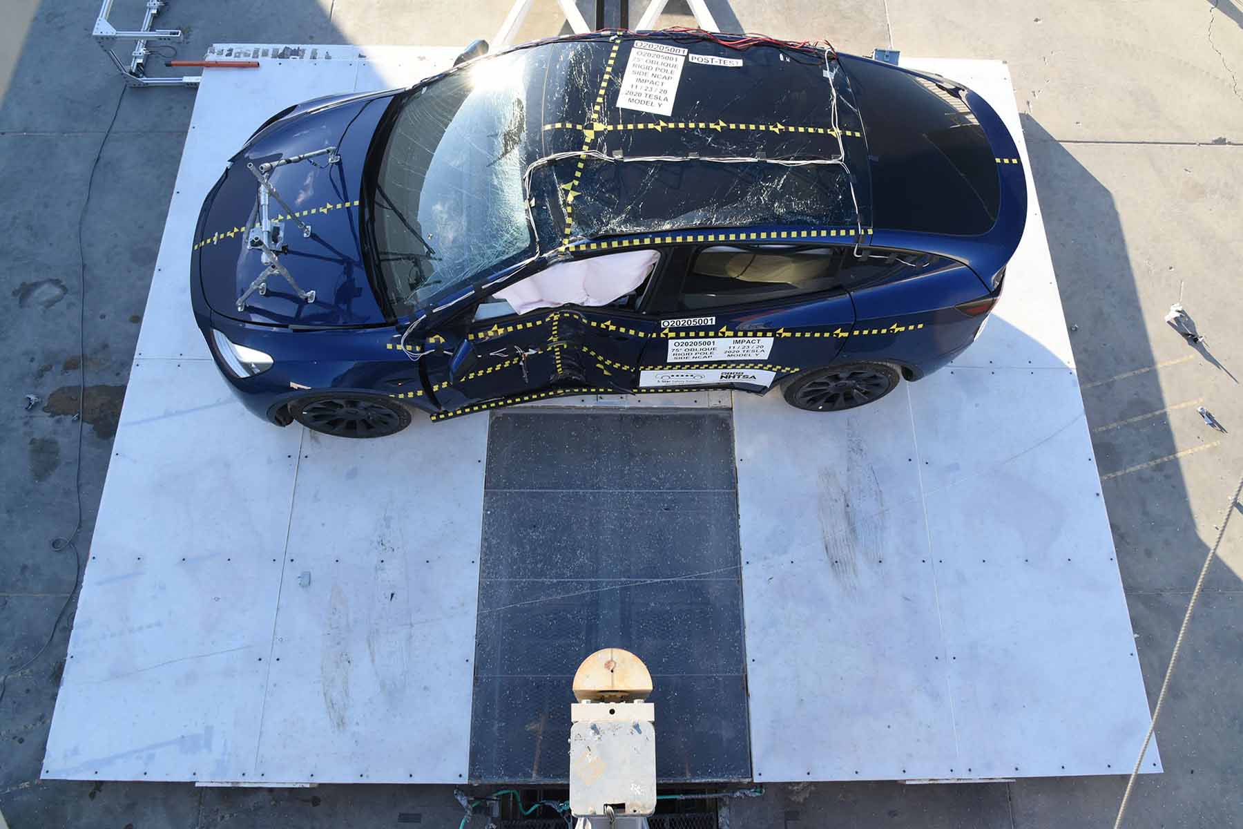 2020 TESLA MODEL Y crash image 16