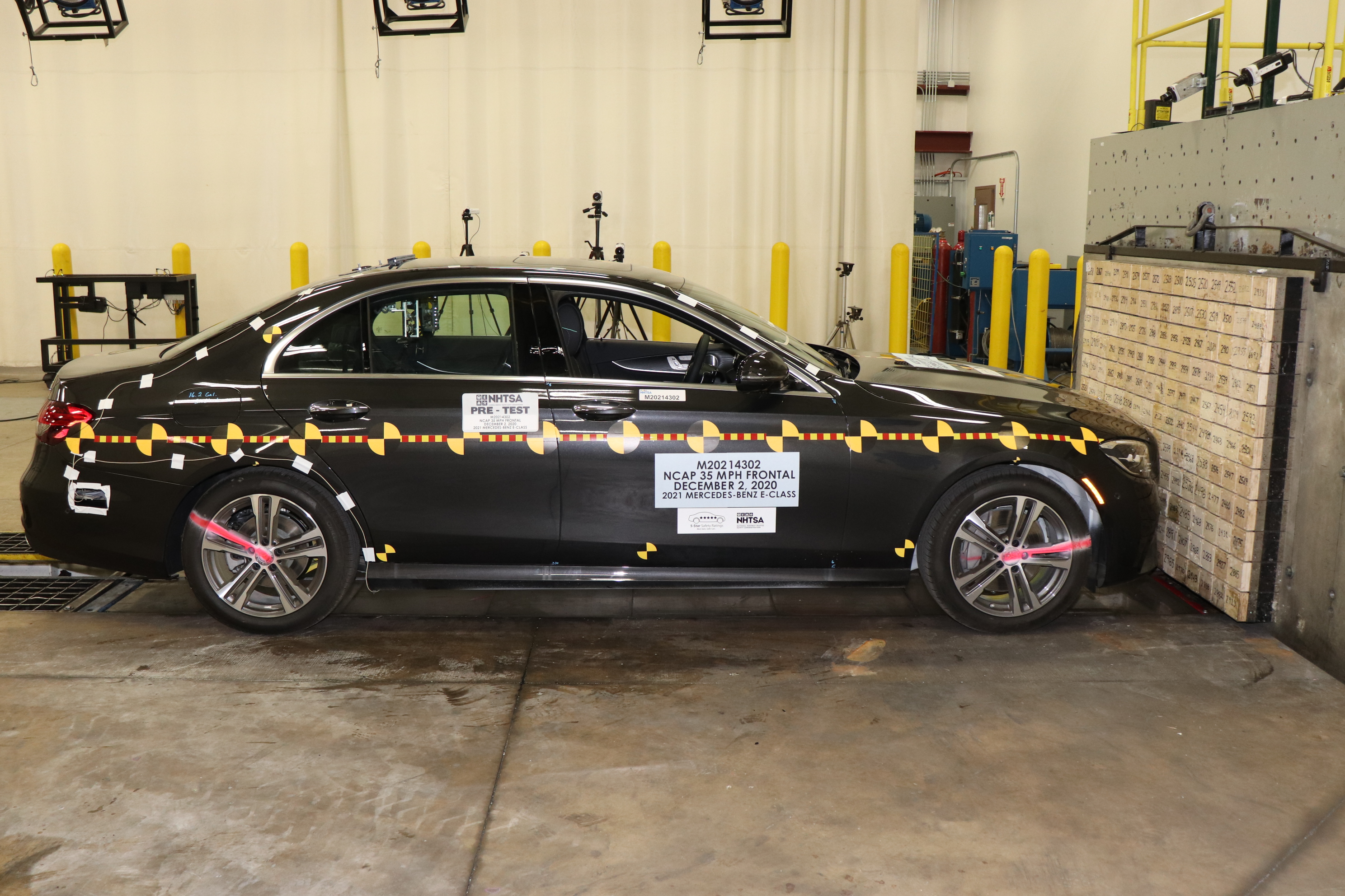 2021 MERCEDES E-CLASS crash image 12