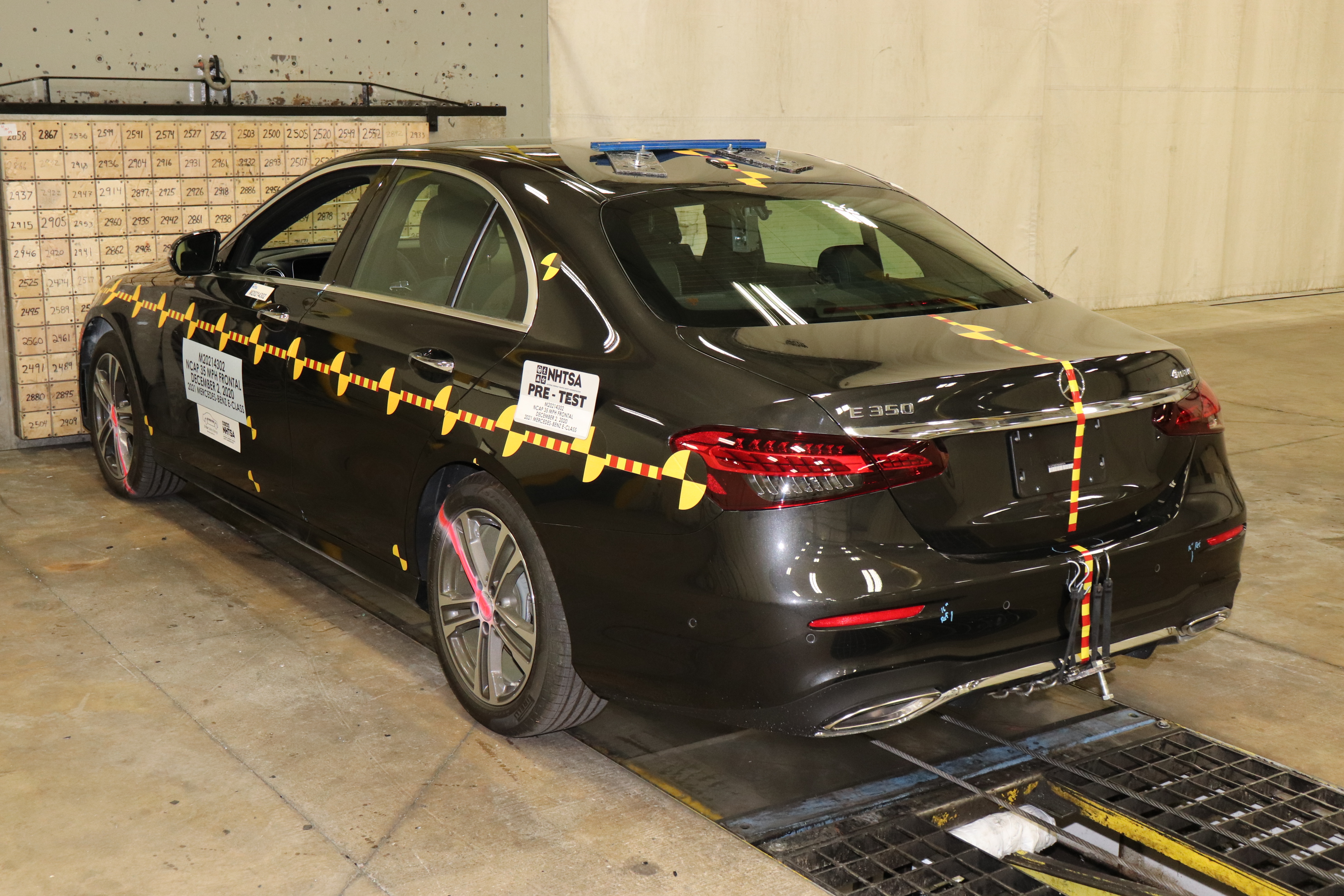 2021 MERCEDES E-CLASS crash image 16
