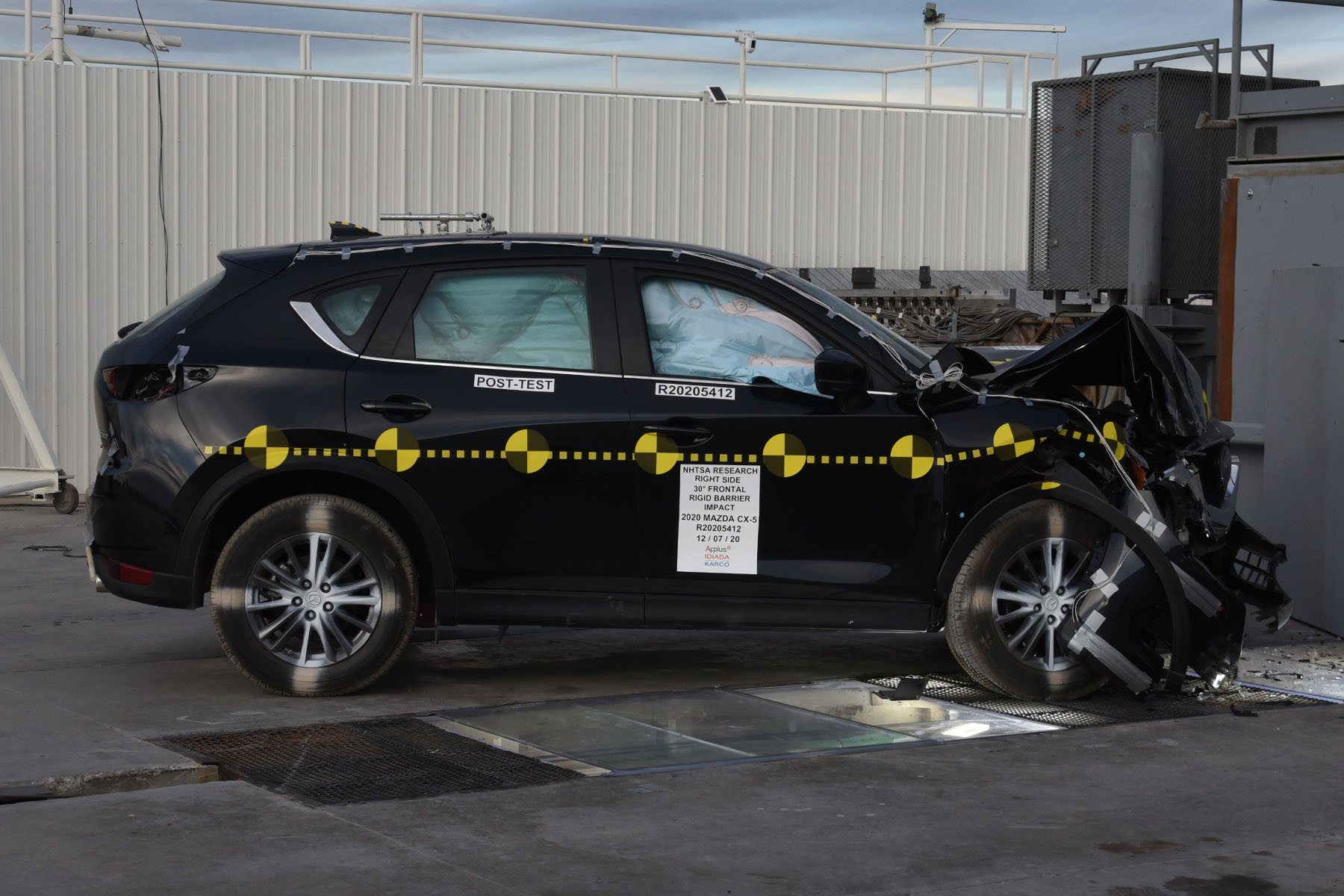 2020 MAZDA CX-5 crash image 9