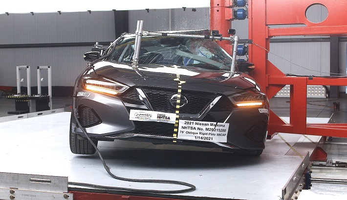 2021 NISSAN MAXIMA crash image