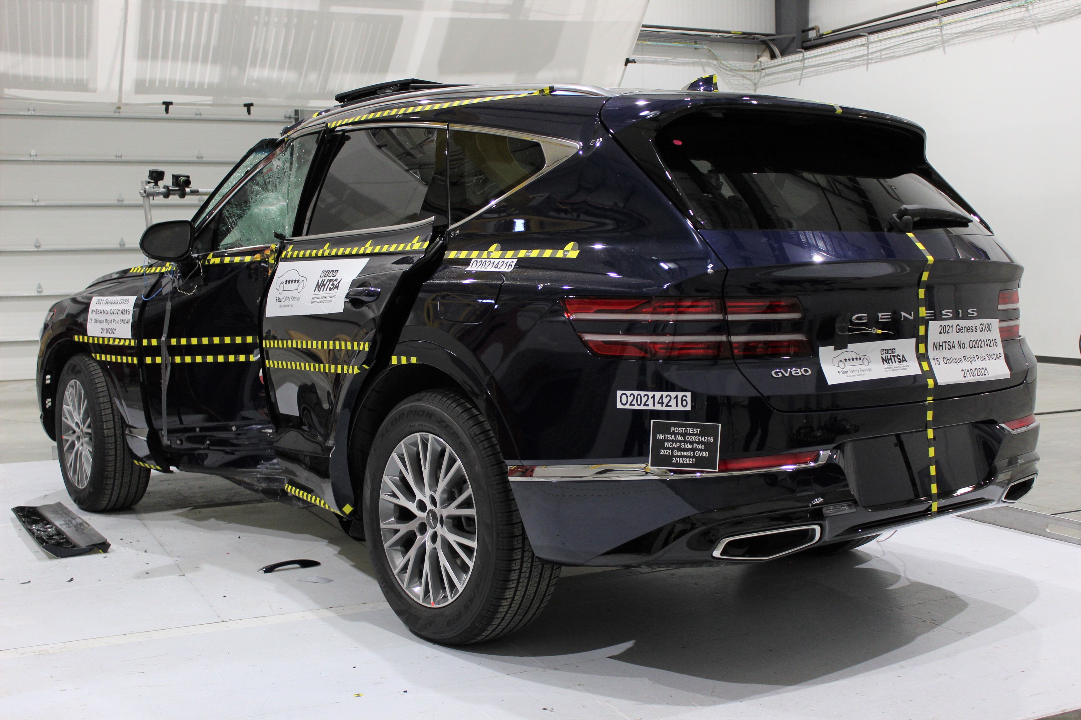 2021 GENESIS GV80 crash image 10