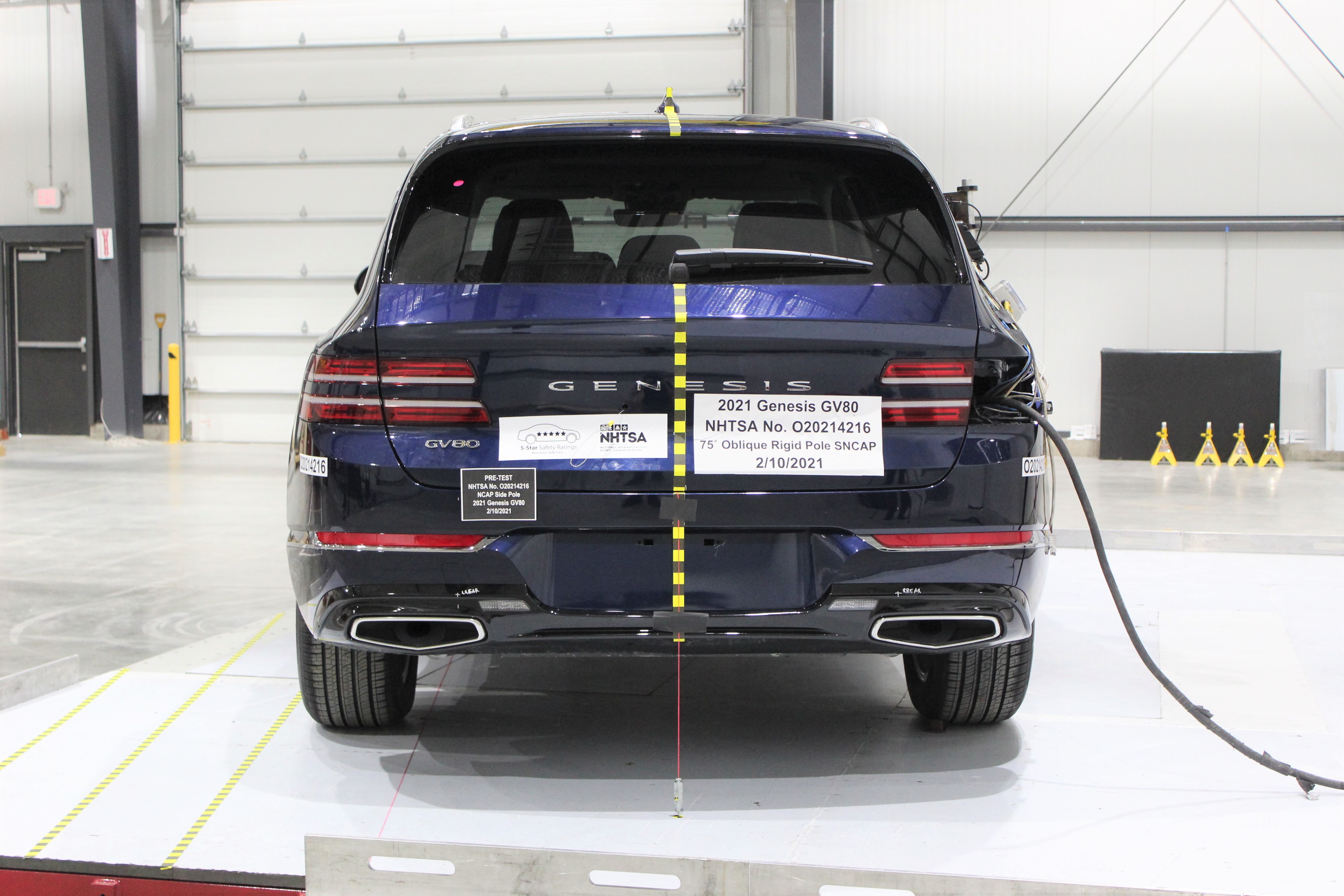 2021 GENESIS GV80 crash image 11