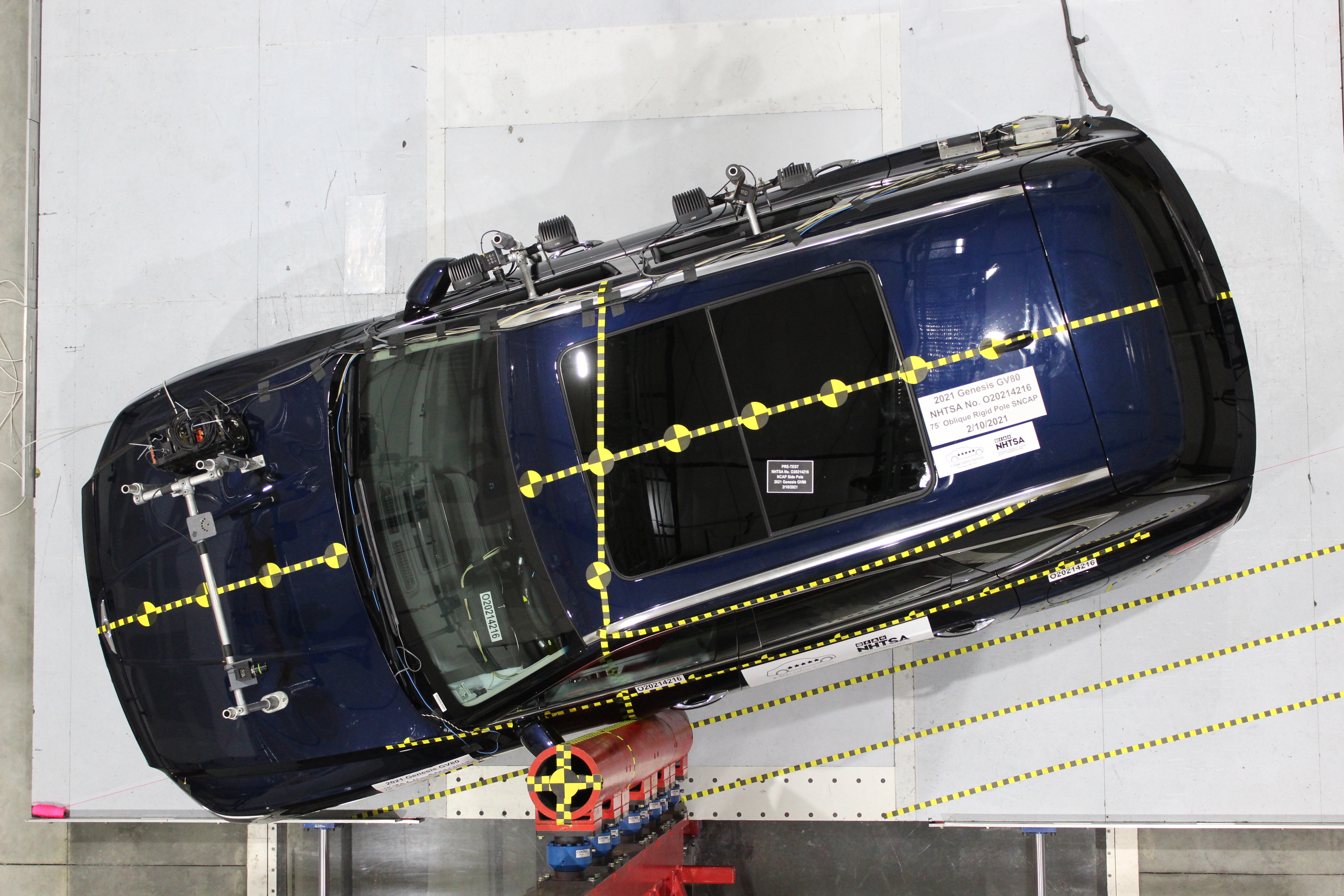 2021 GENESIS GV80 crash image 15