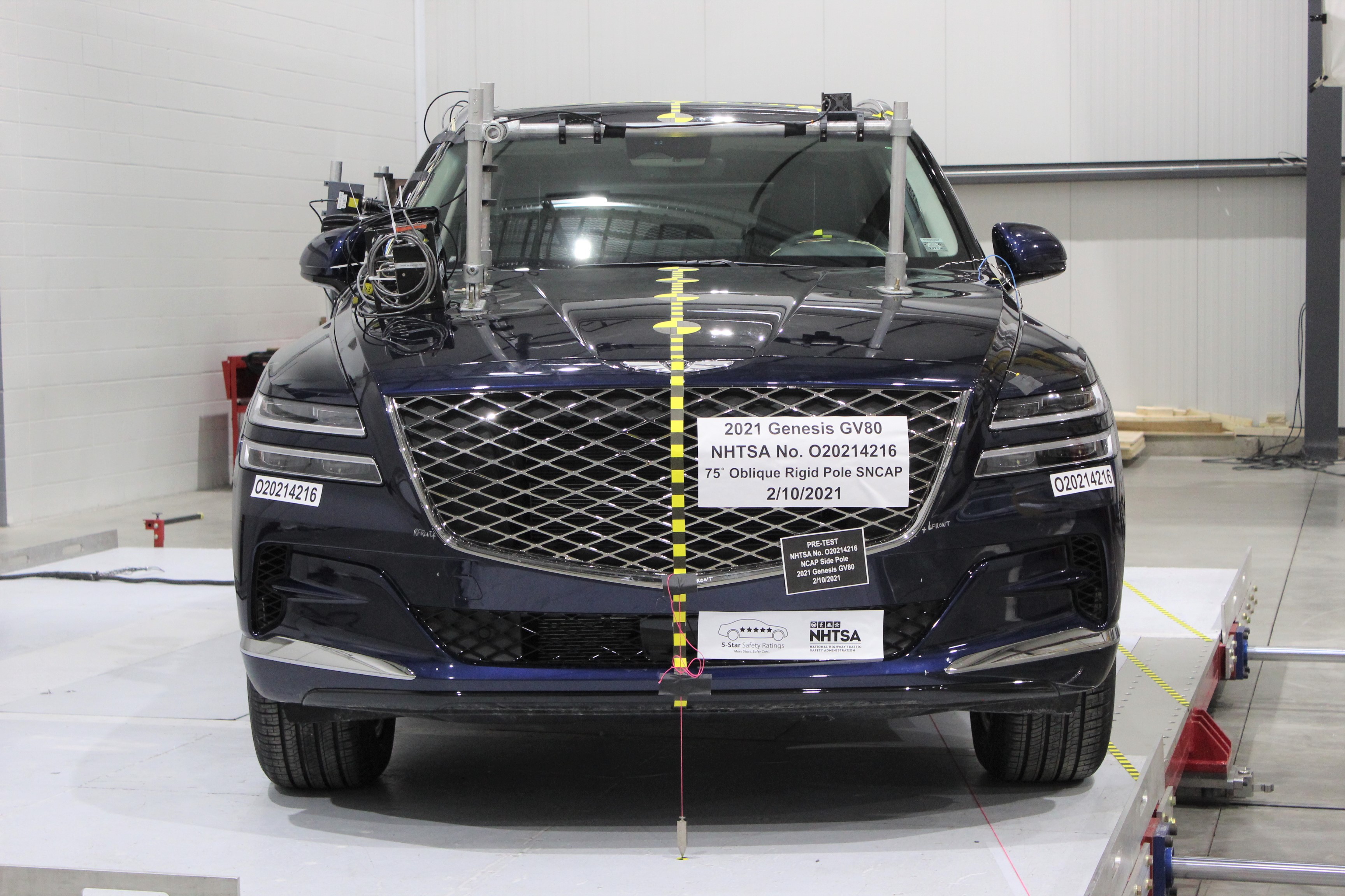 2021 GENESIS GV80 crash image 3