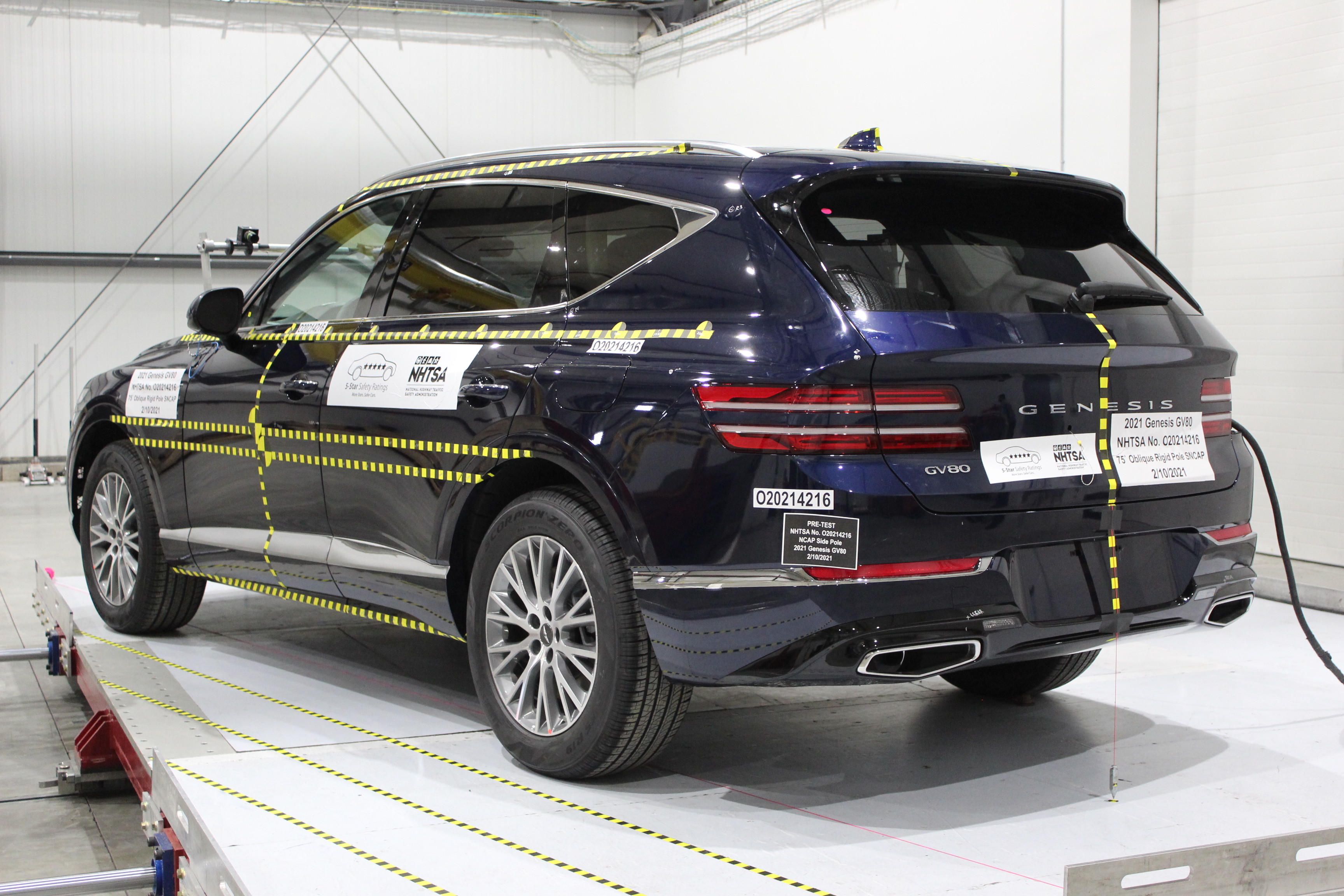 2021 GENESIS GV80 crash image 9