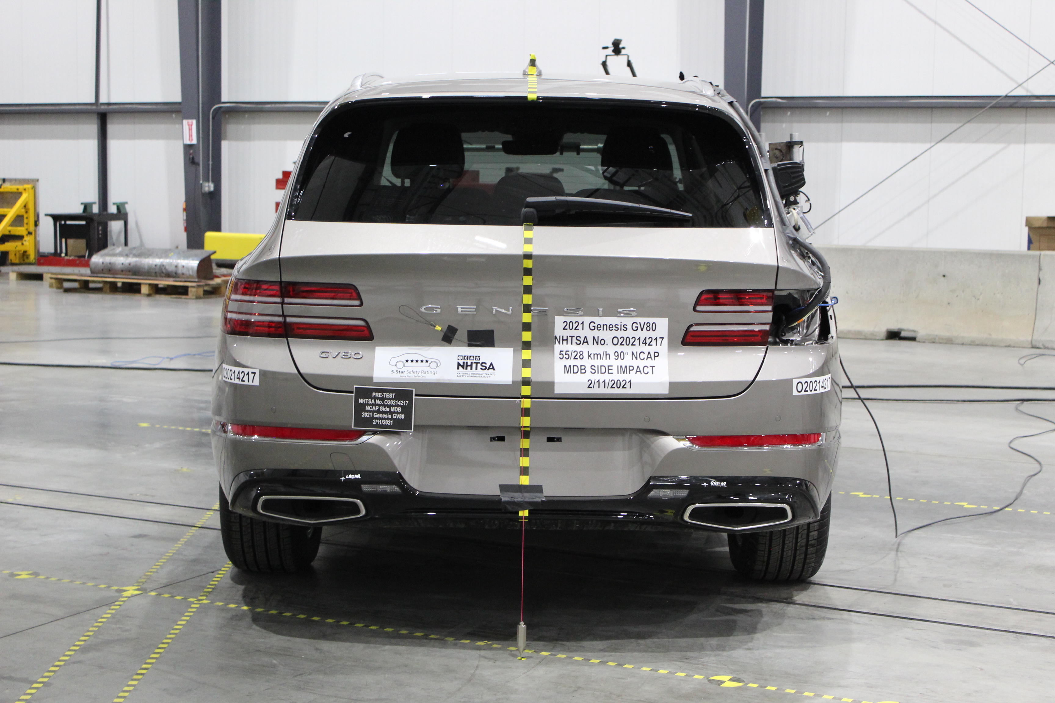 2021 GENESIS GV80 crash image 11