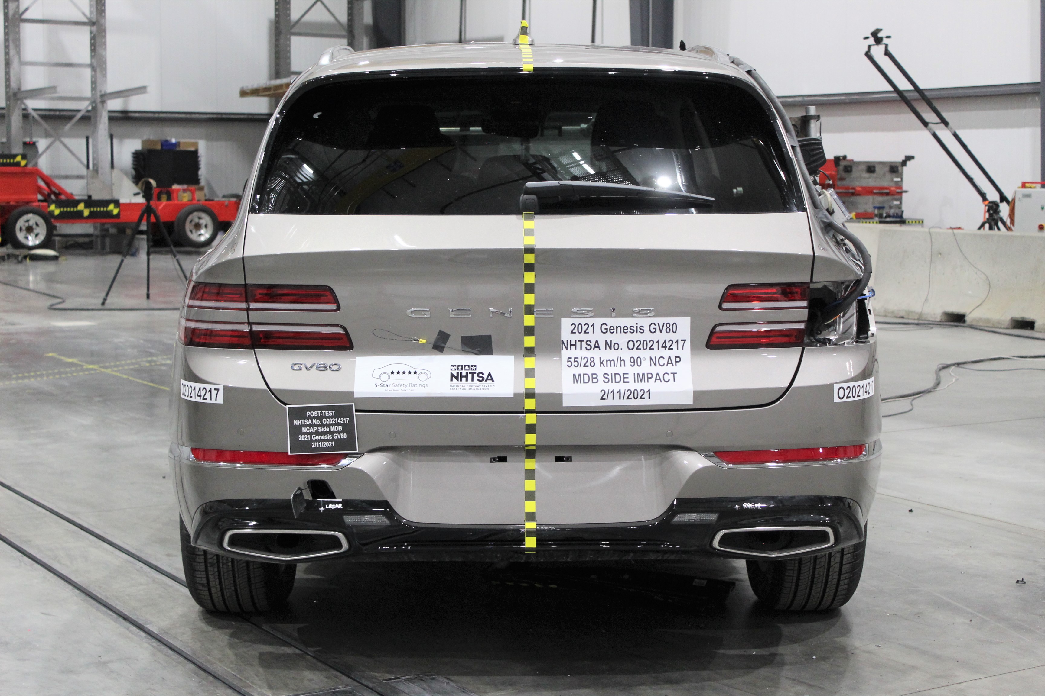 2021 GENESIS GV80 crash image 12