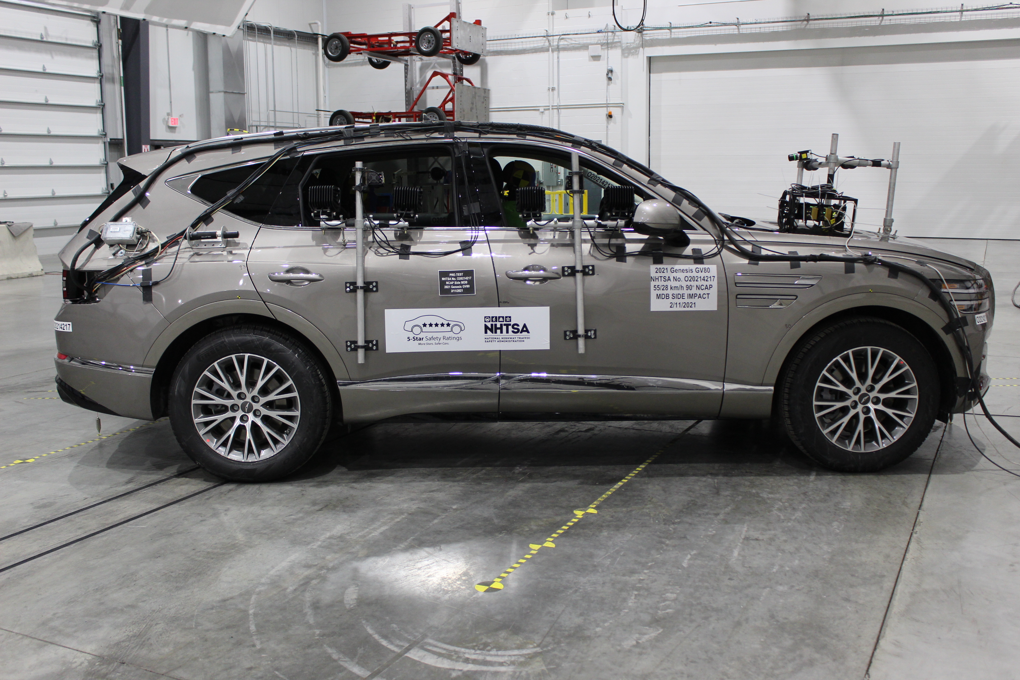 2021 GENESIS GV80 crash image 13
