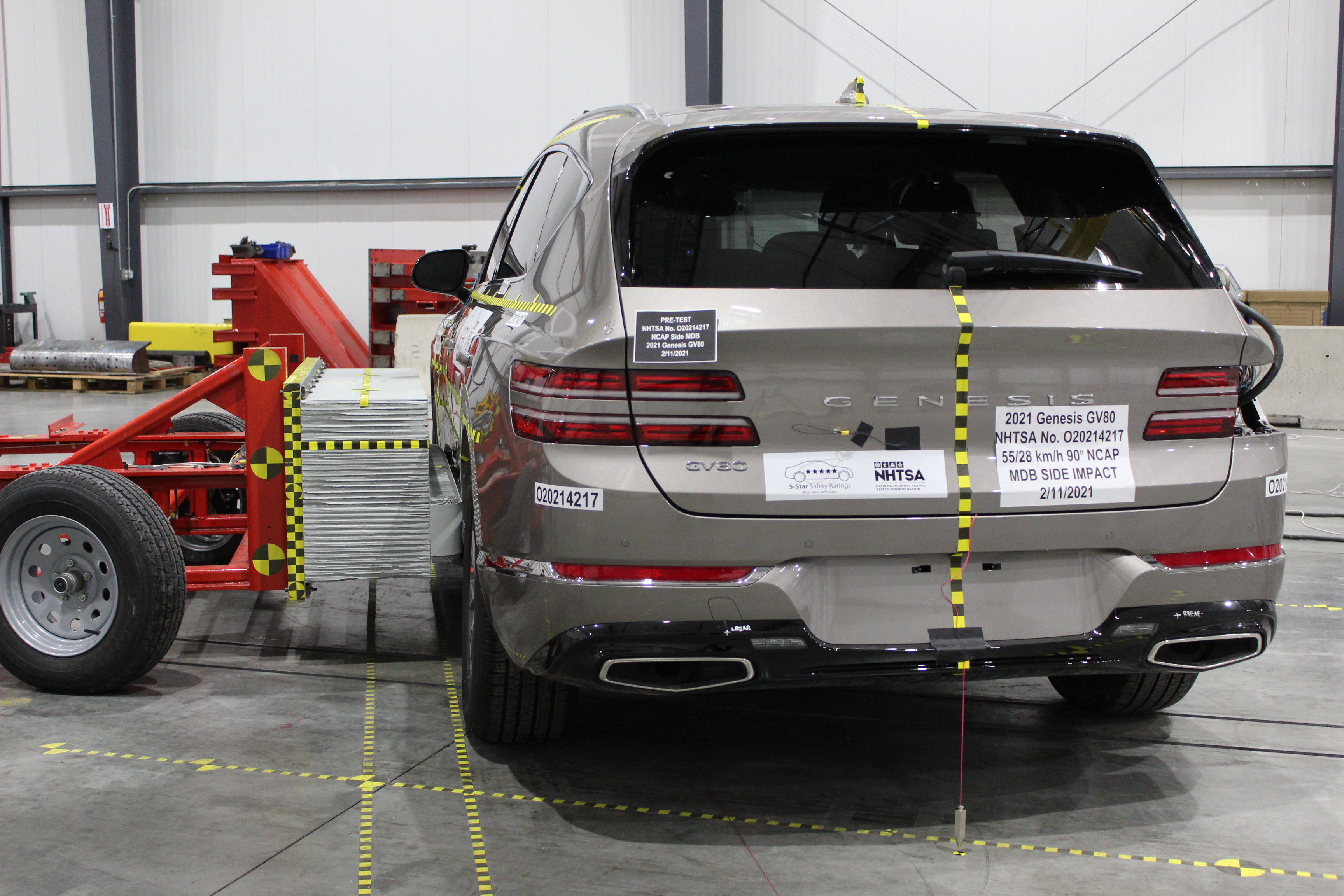 2021 GENESIS GV80 crash image 18