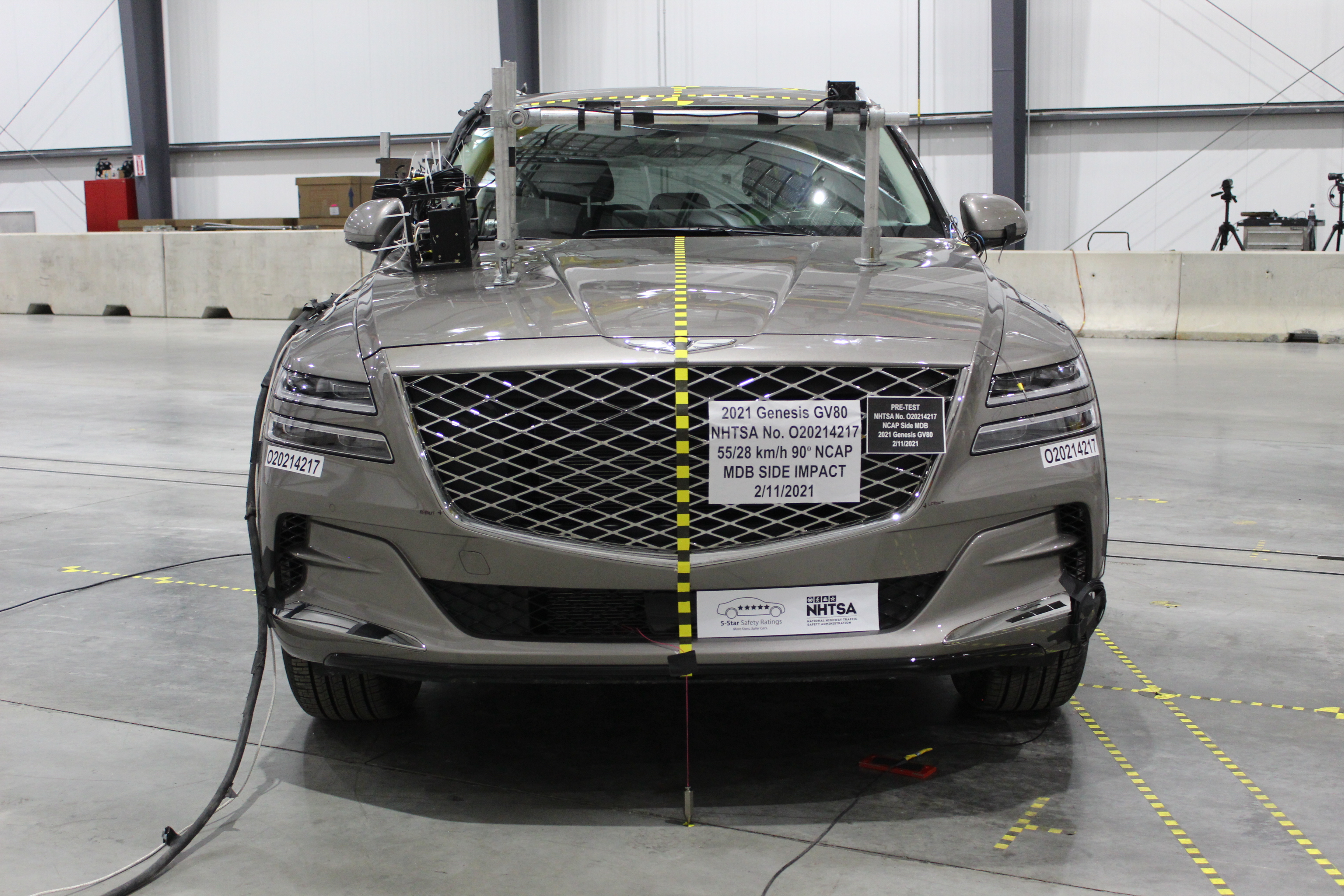2021 GENESIS GV80 crash image 3