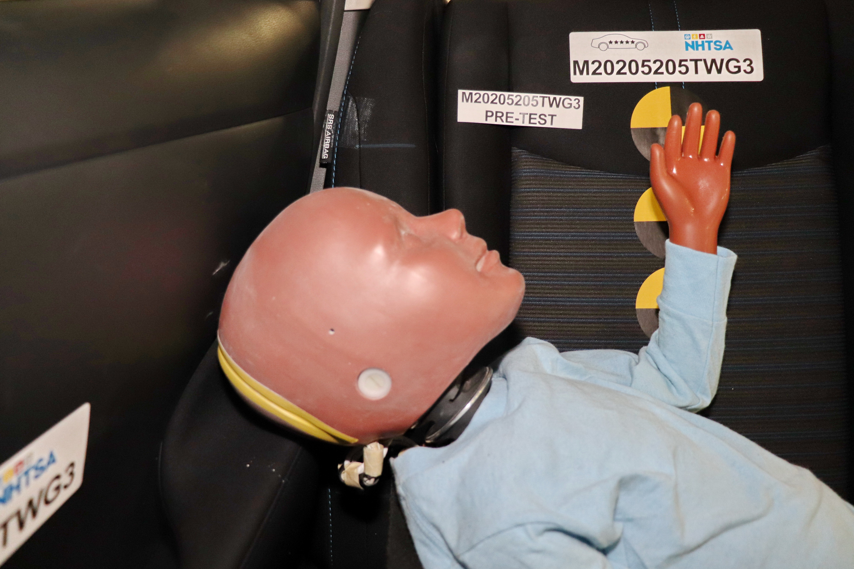2020 NISSAN LEAF crash image 15