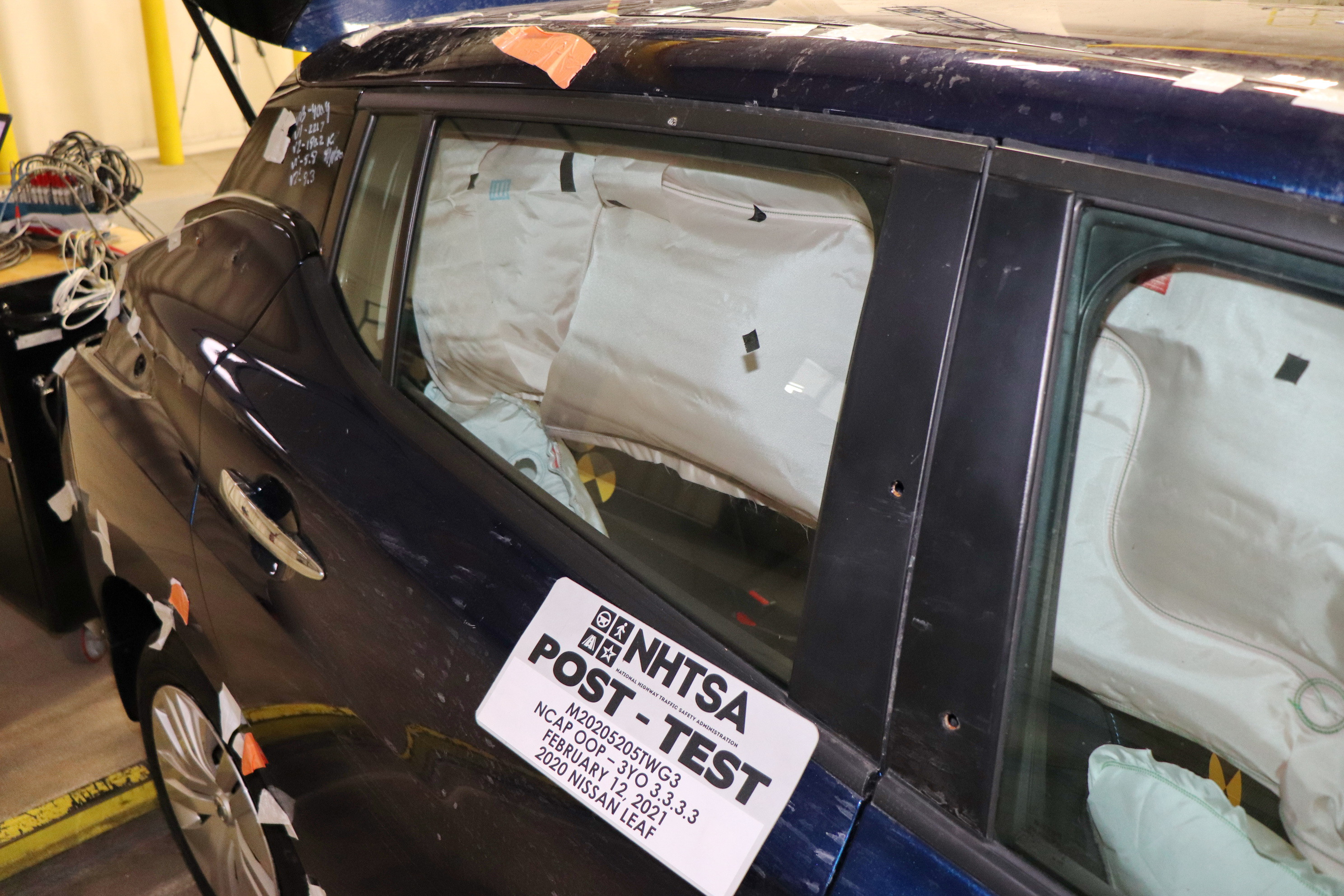 2020 NISSAN LEAF crash image 18