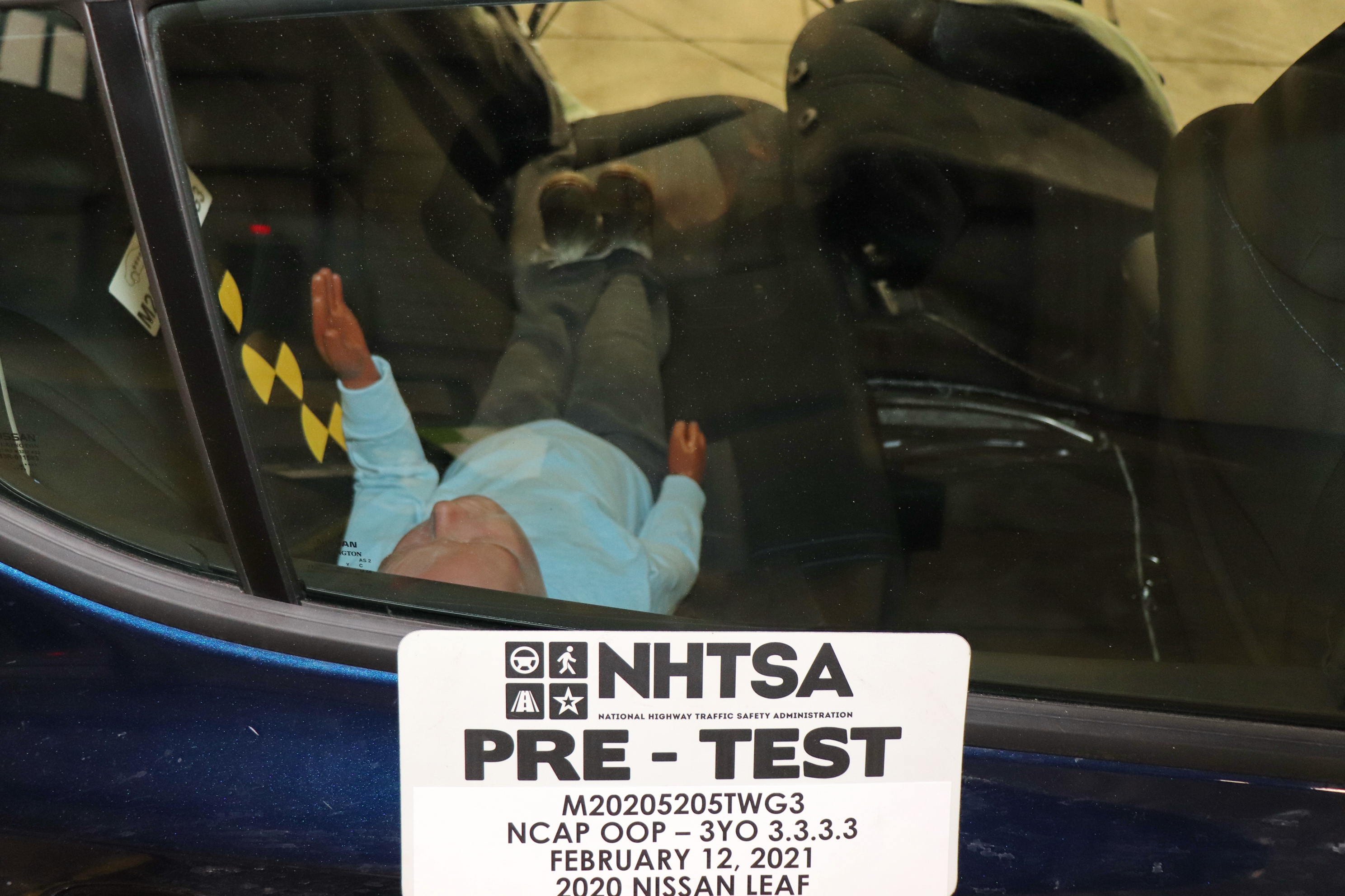 2020 NISSAN LEAF crash image 19