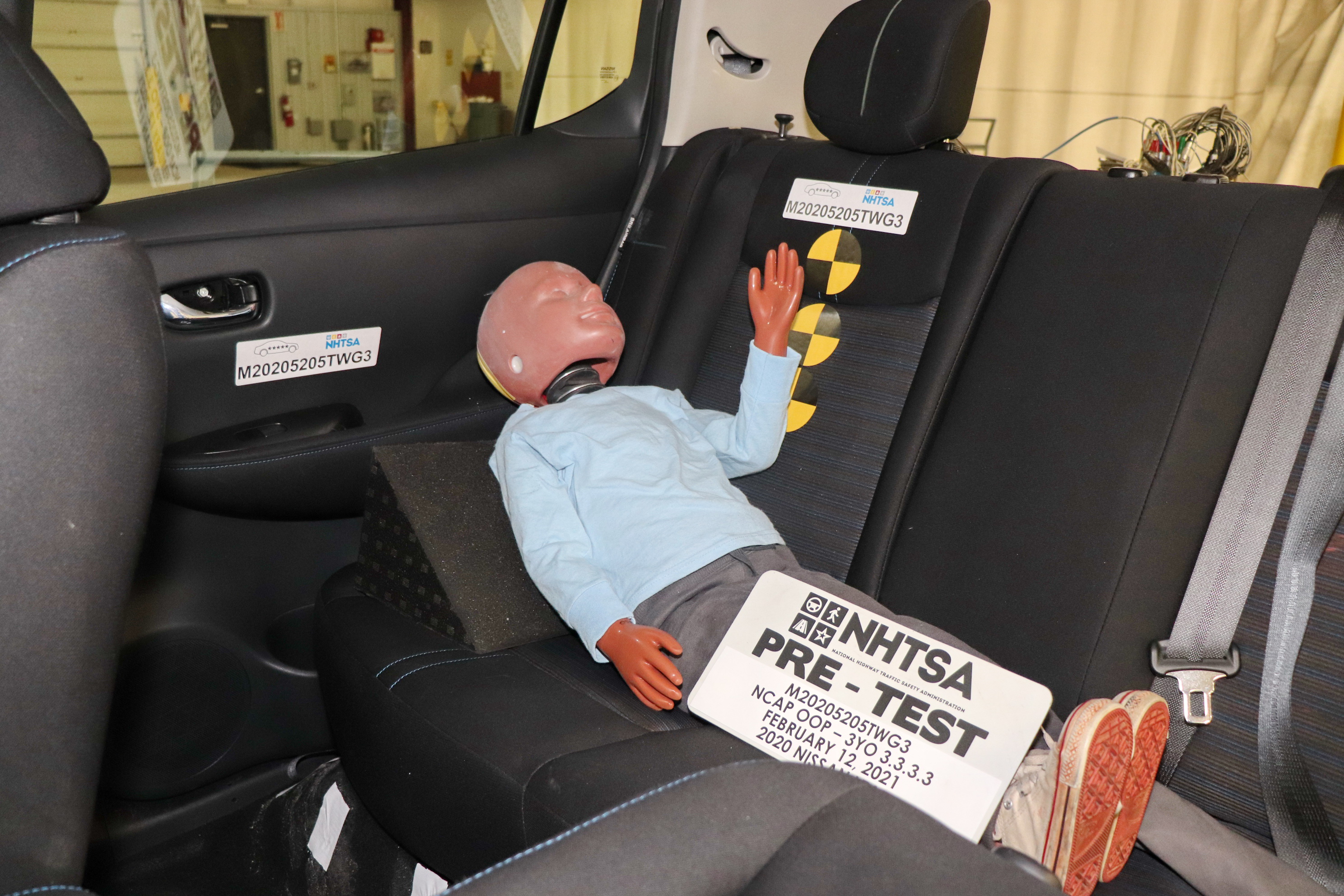 2020 NISSAN LEAF crash image 9