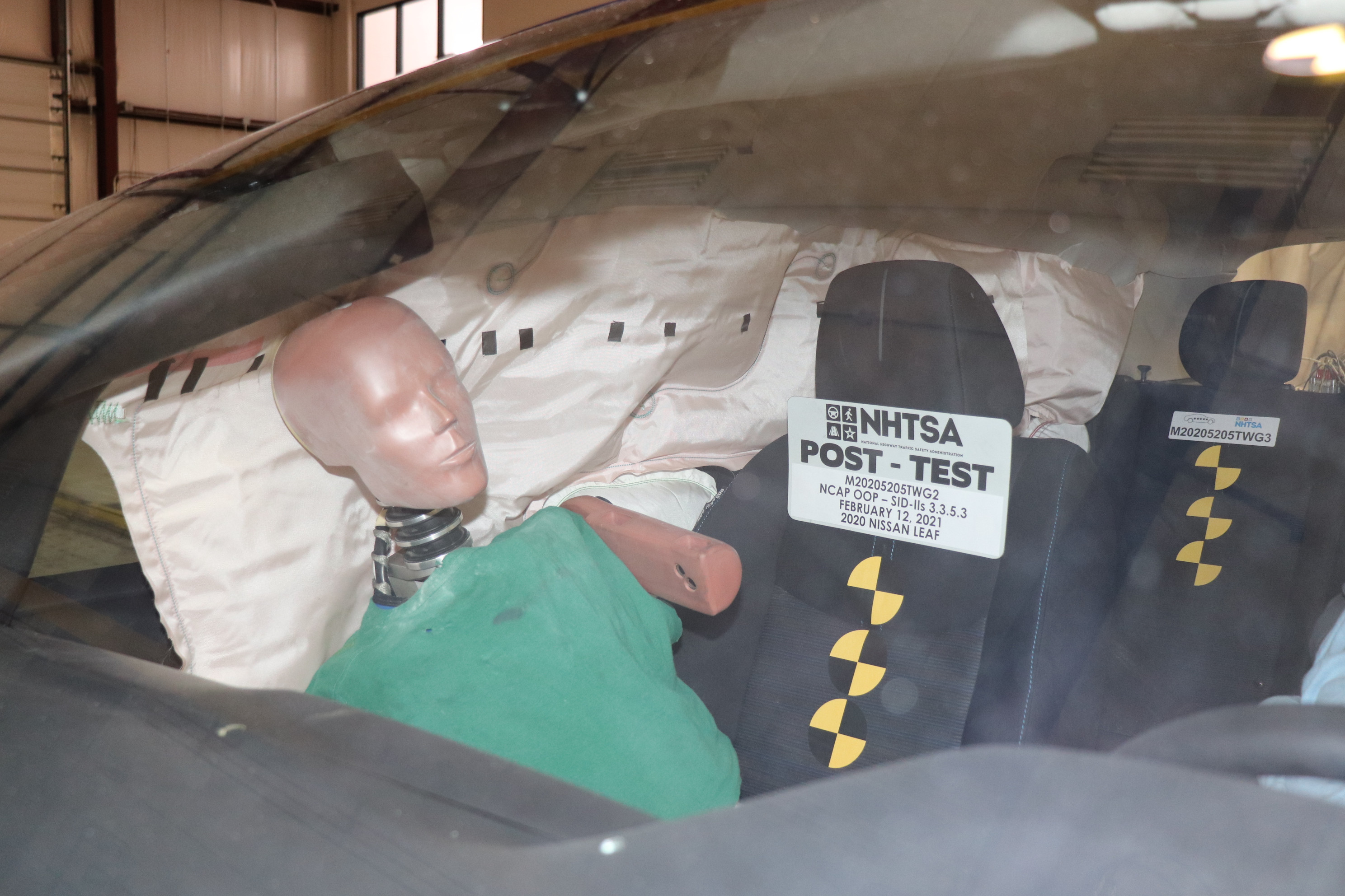 2020 NISSAN LEAF crash image 10
