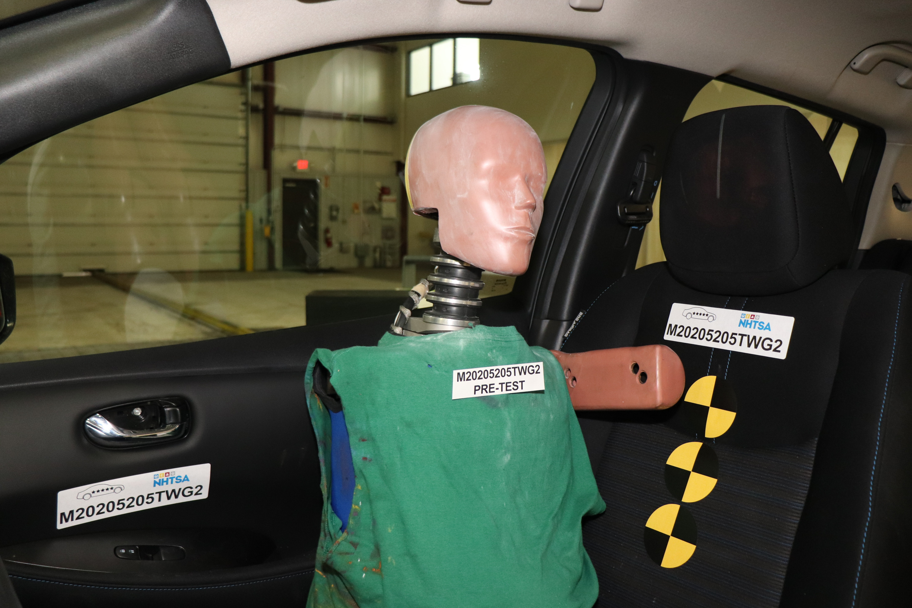 2020 NISSAN LEAF crash image 11