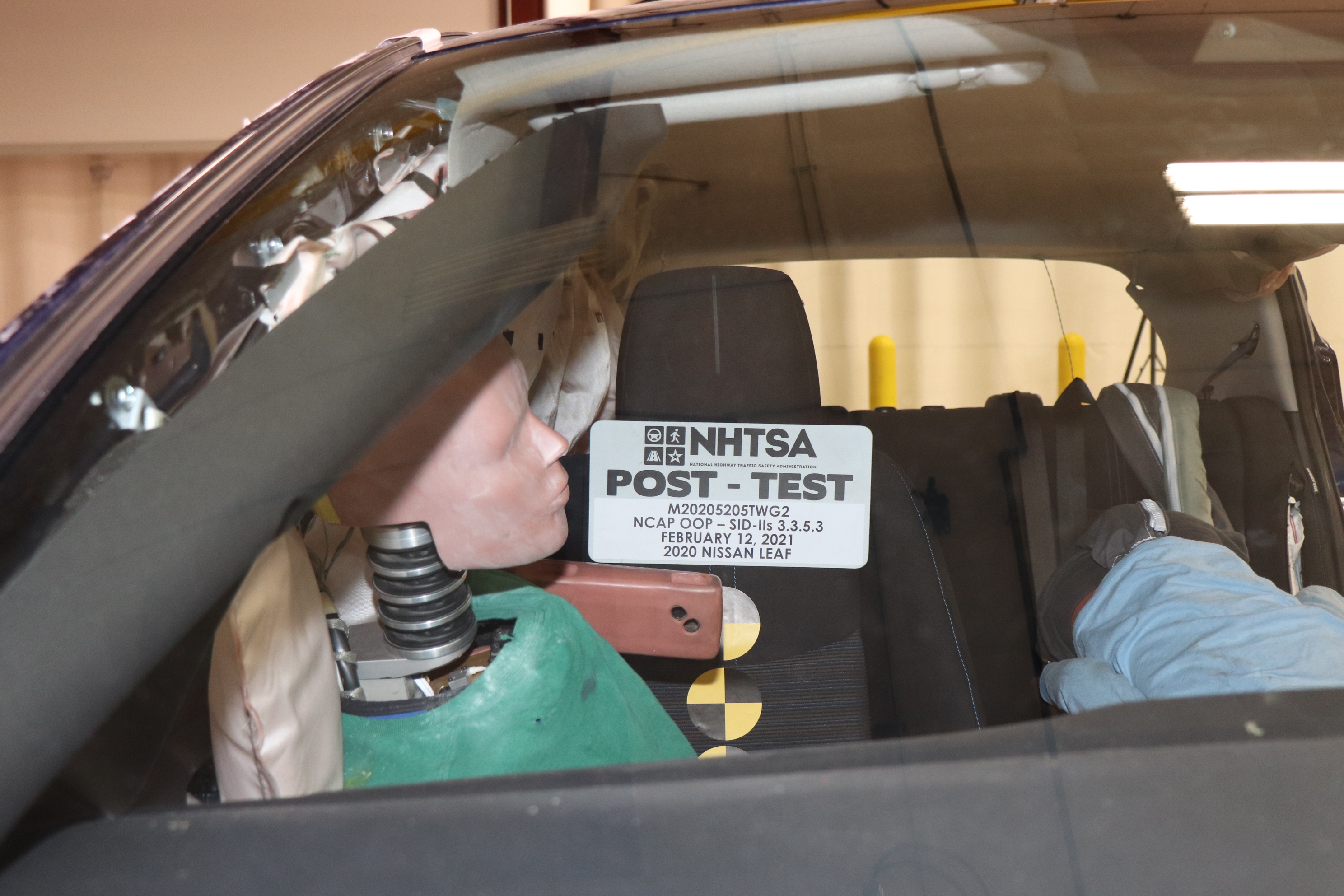 2020 NISSAN LEAF crash image 14