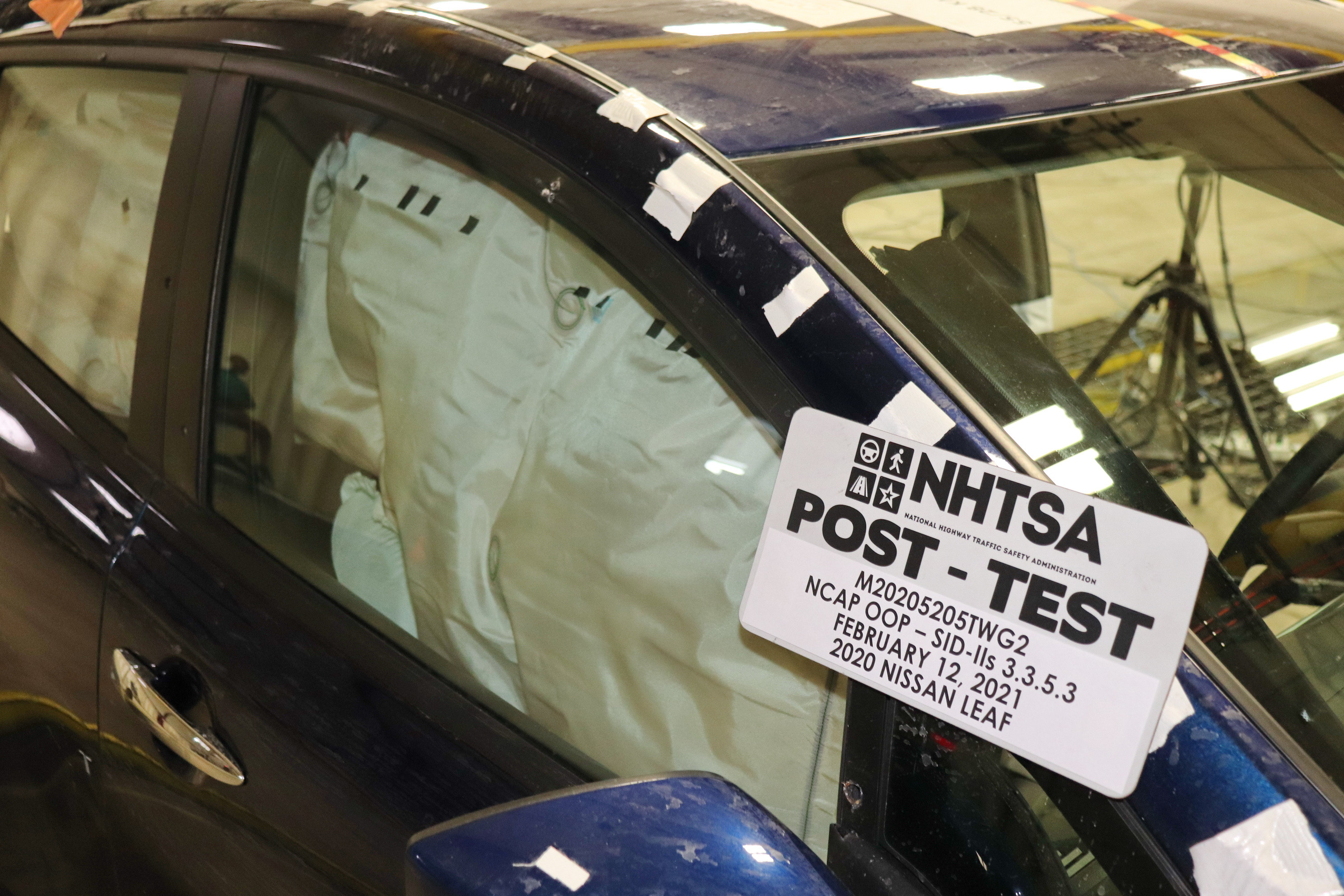 2020 NISSAN LEAF crash image 18