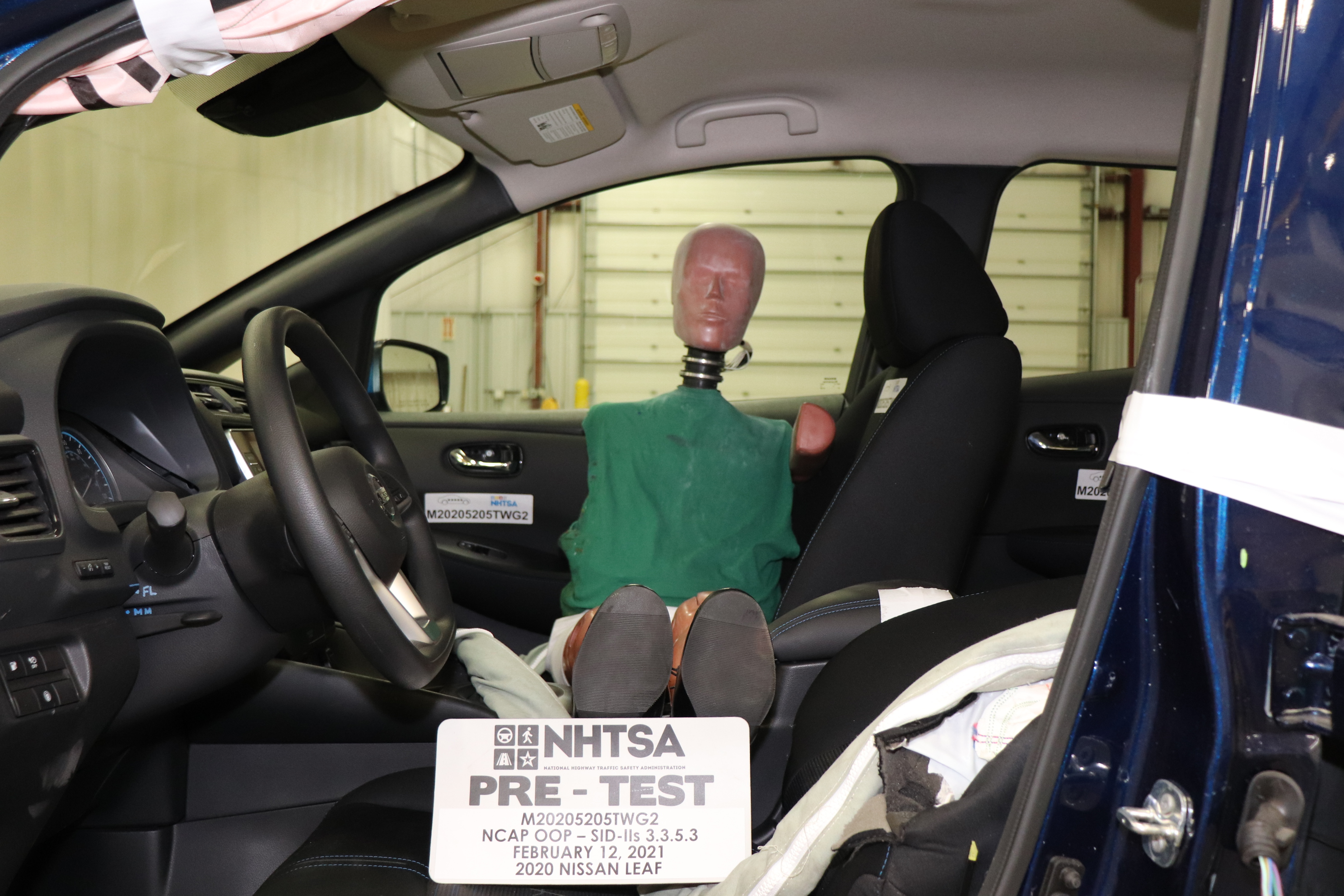 2020 NISSAN LEAF crash image 5