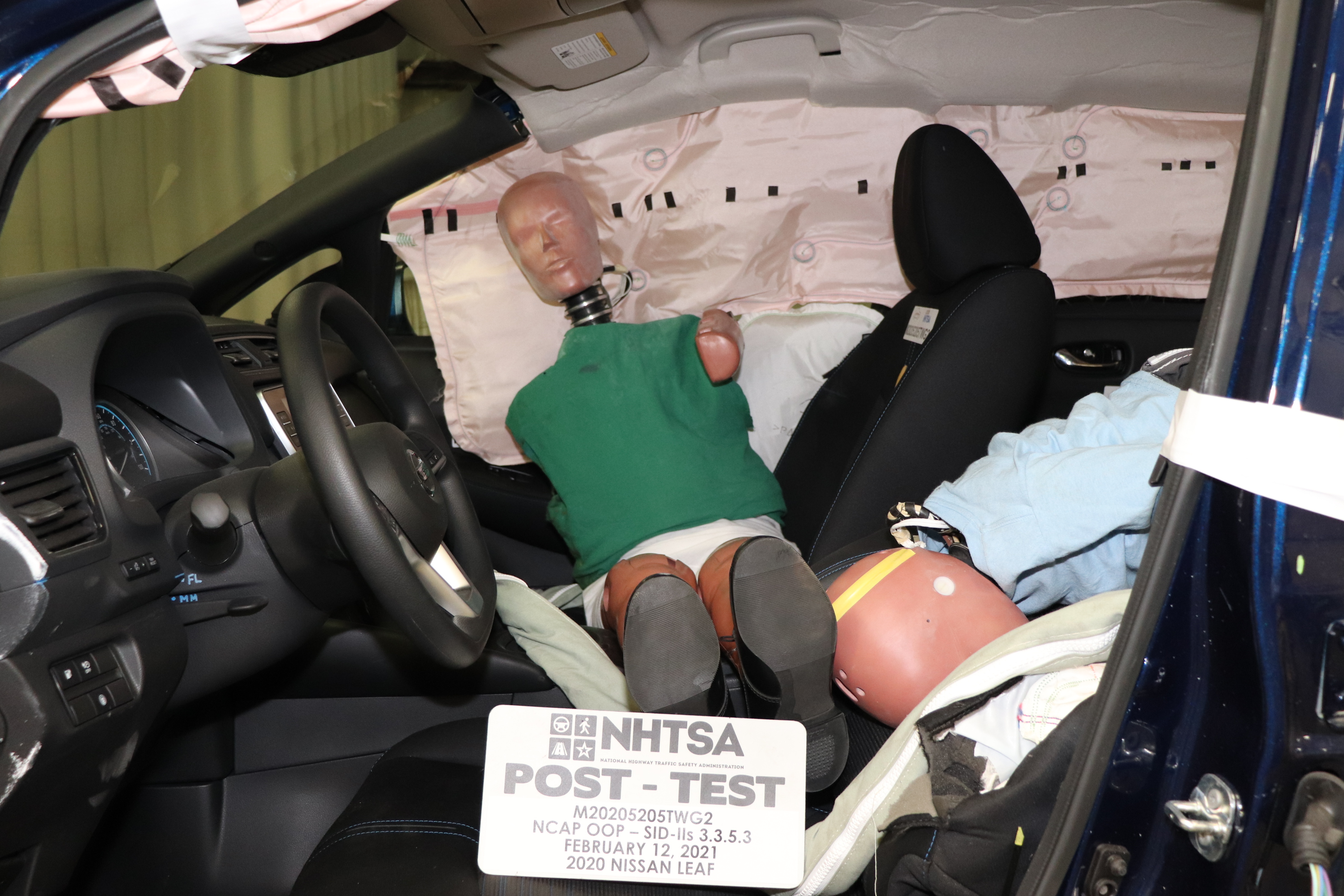 2020 NISSAN LEAF crash image 6