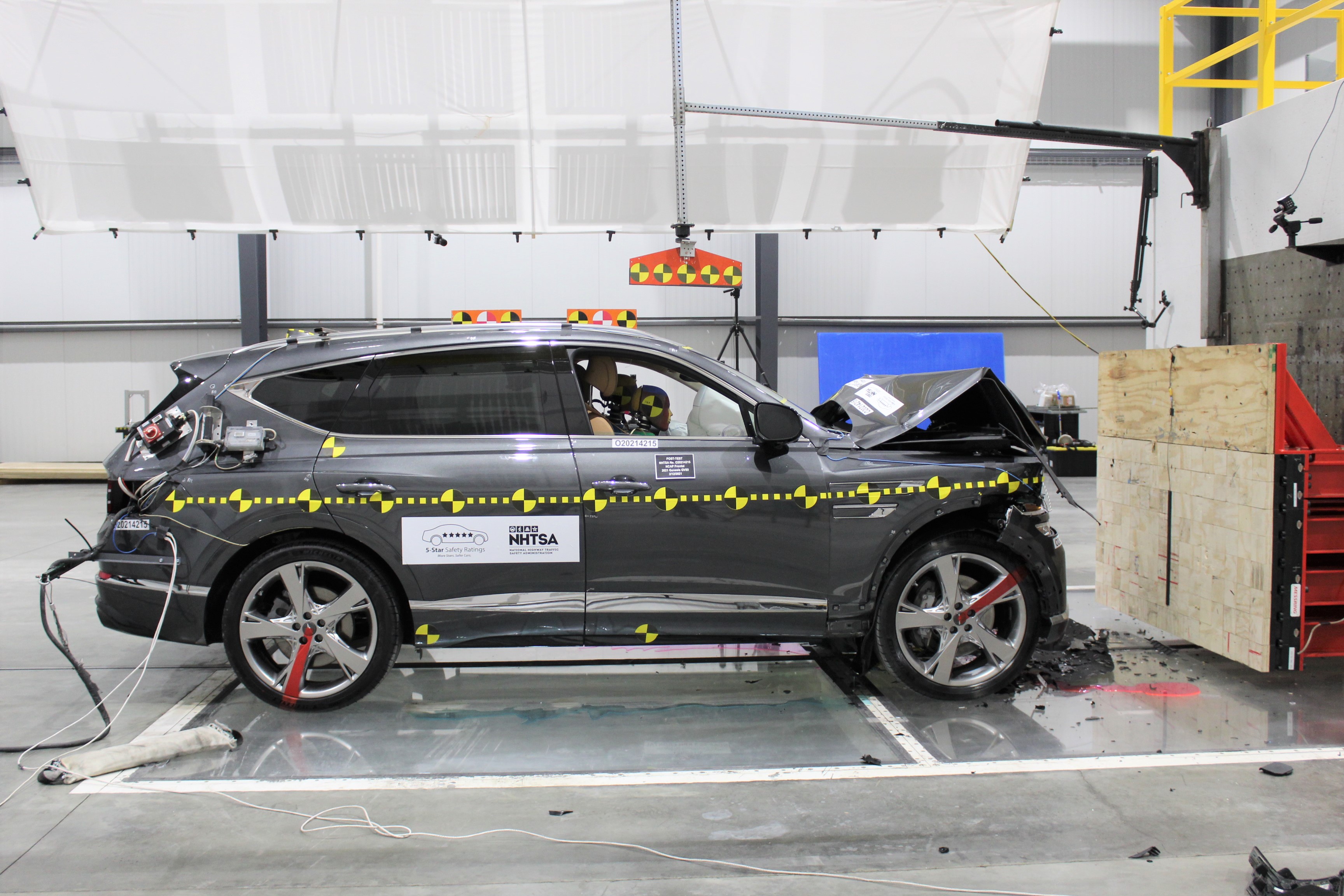 2021 GENESIS GV80 crash image 13