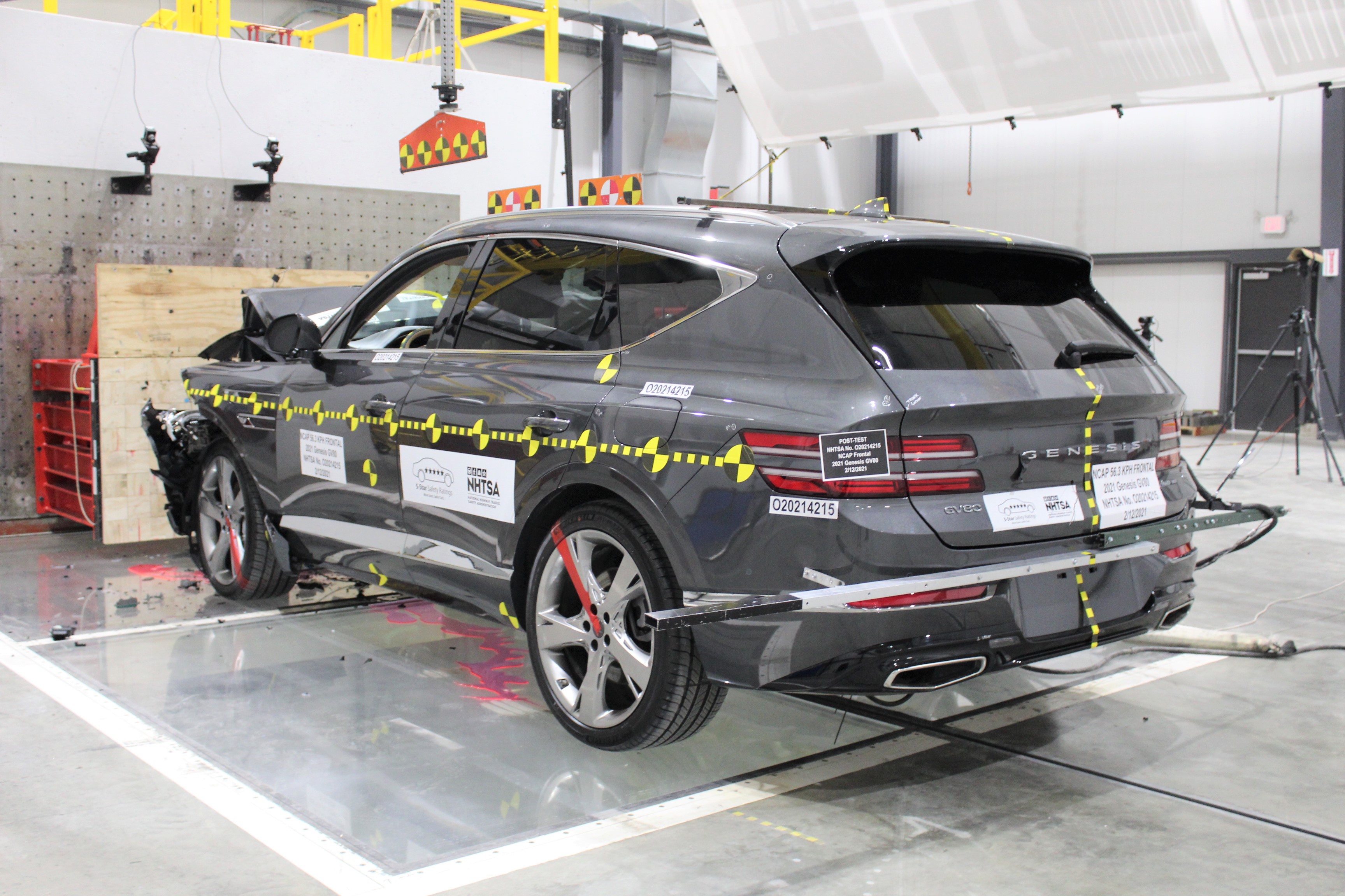 2021 GENESIS GV80 crash image 17
