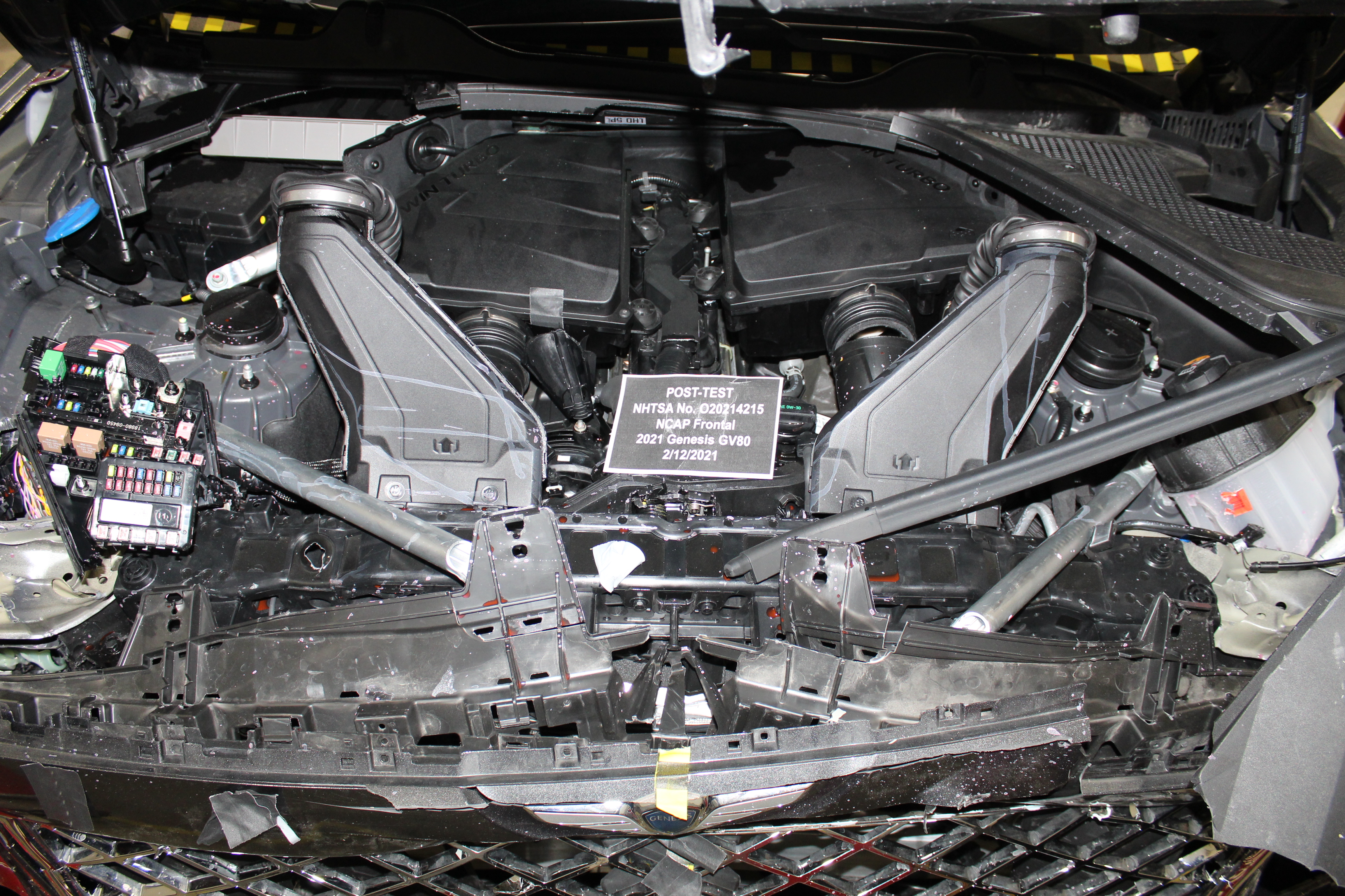 2021 GENESIS GV80 crash image 21
