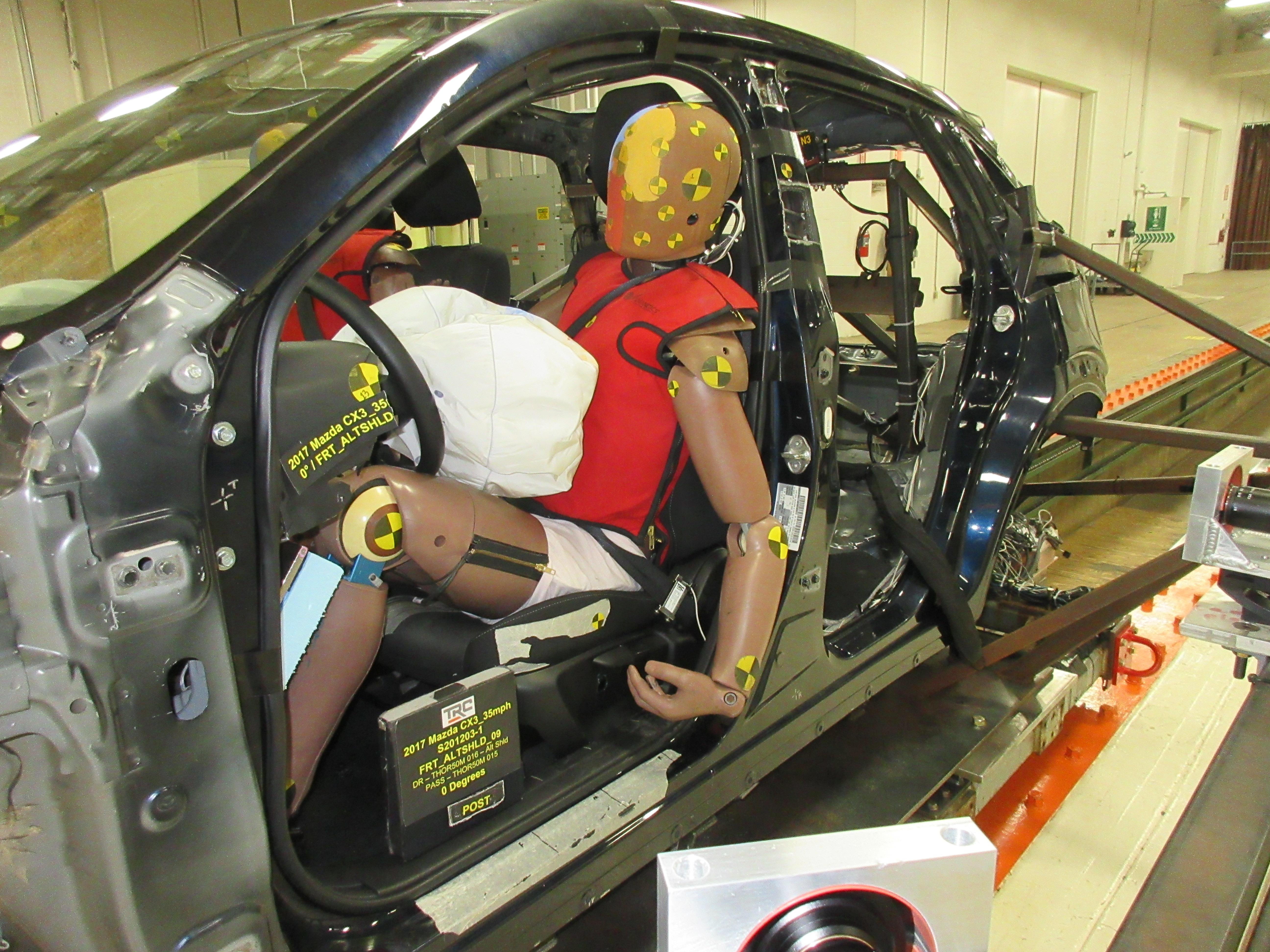 2017 MAZDA CX-3 crash image 4