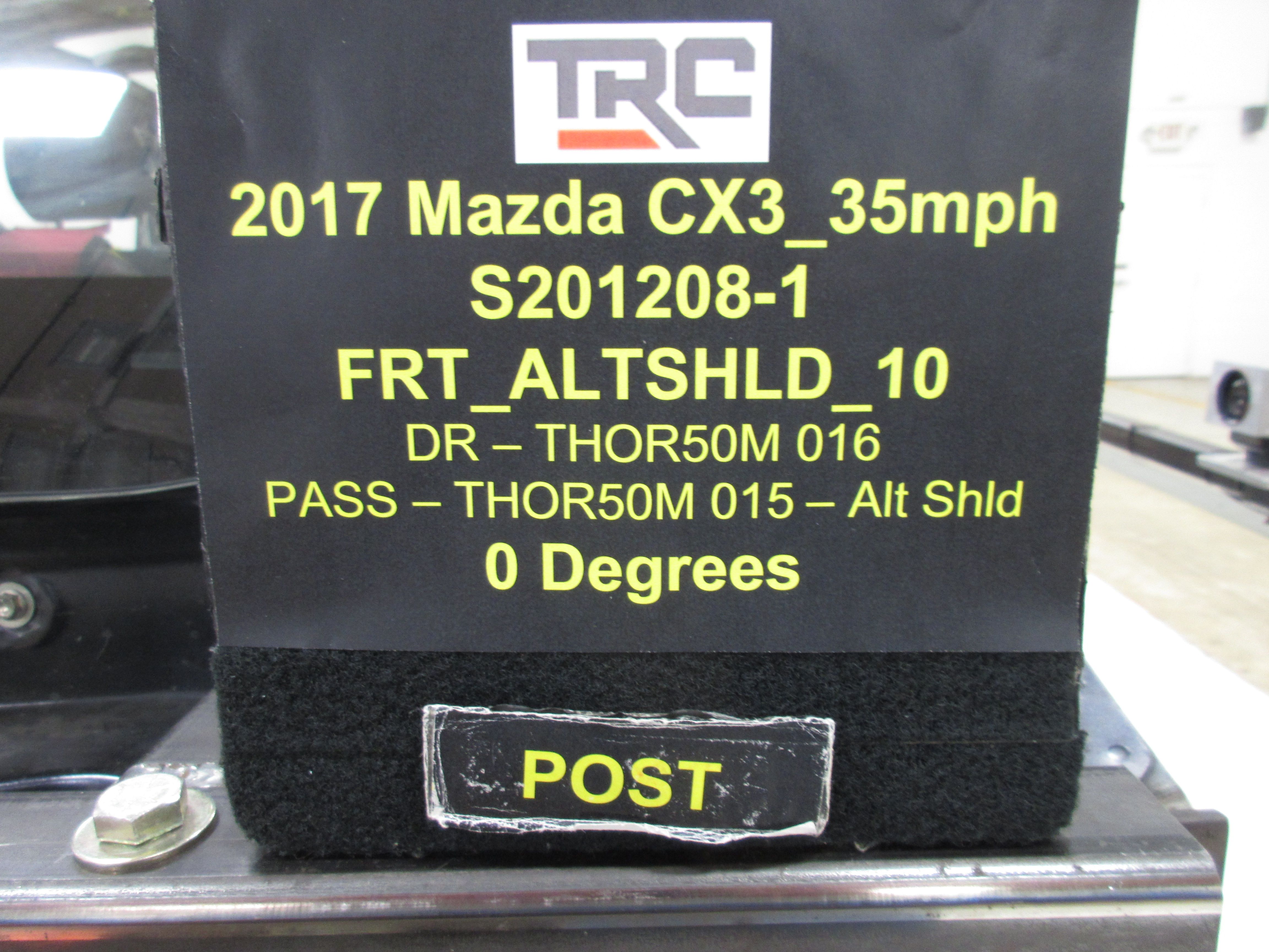 2017 MAZDA CX-3 crash-test photo