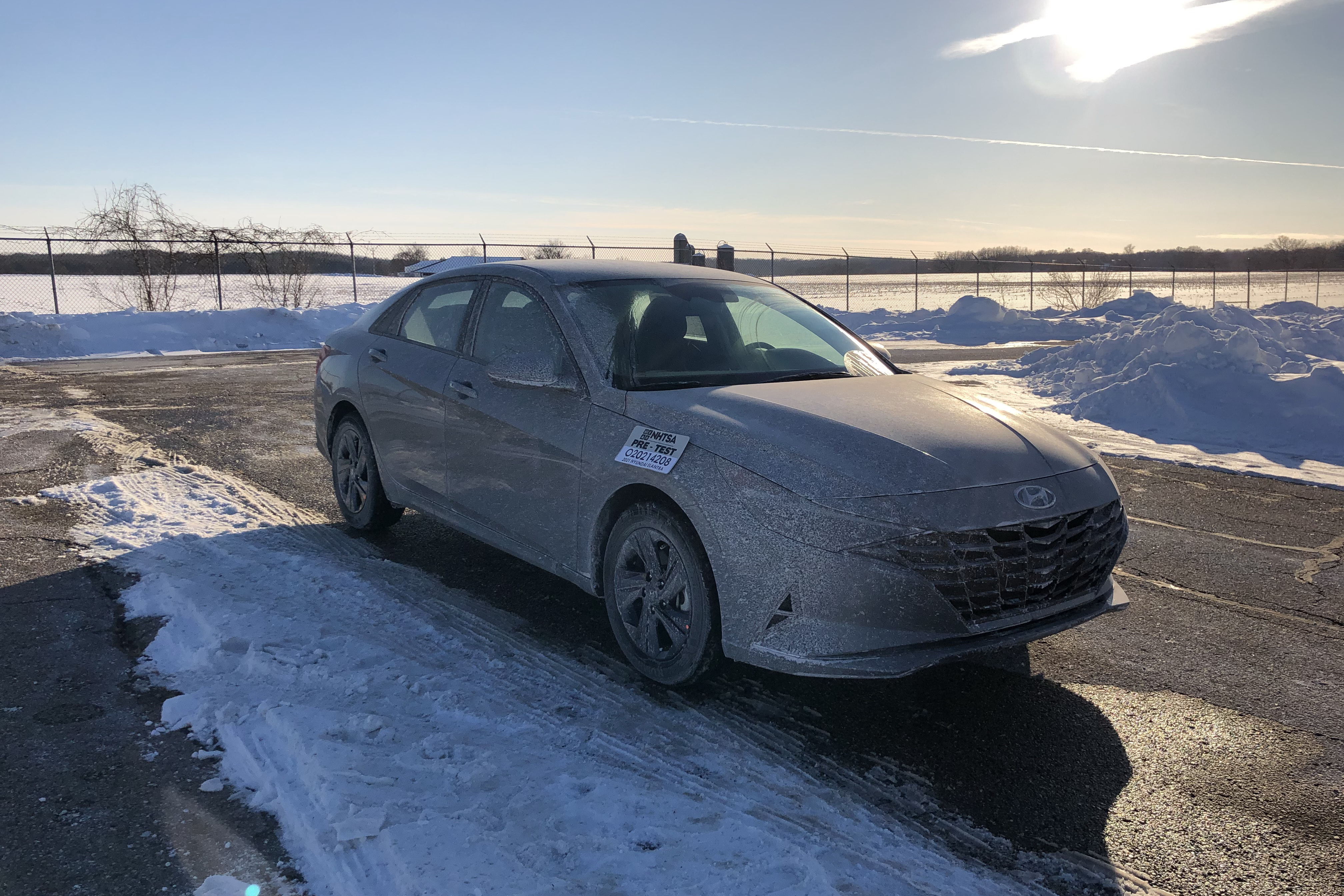 2021 HYUNDAI ELANTRA crash-test photo