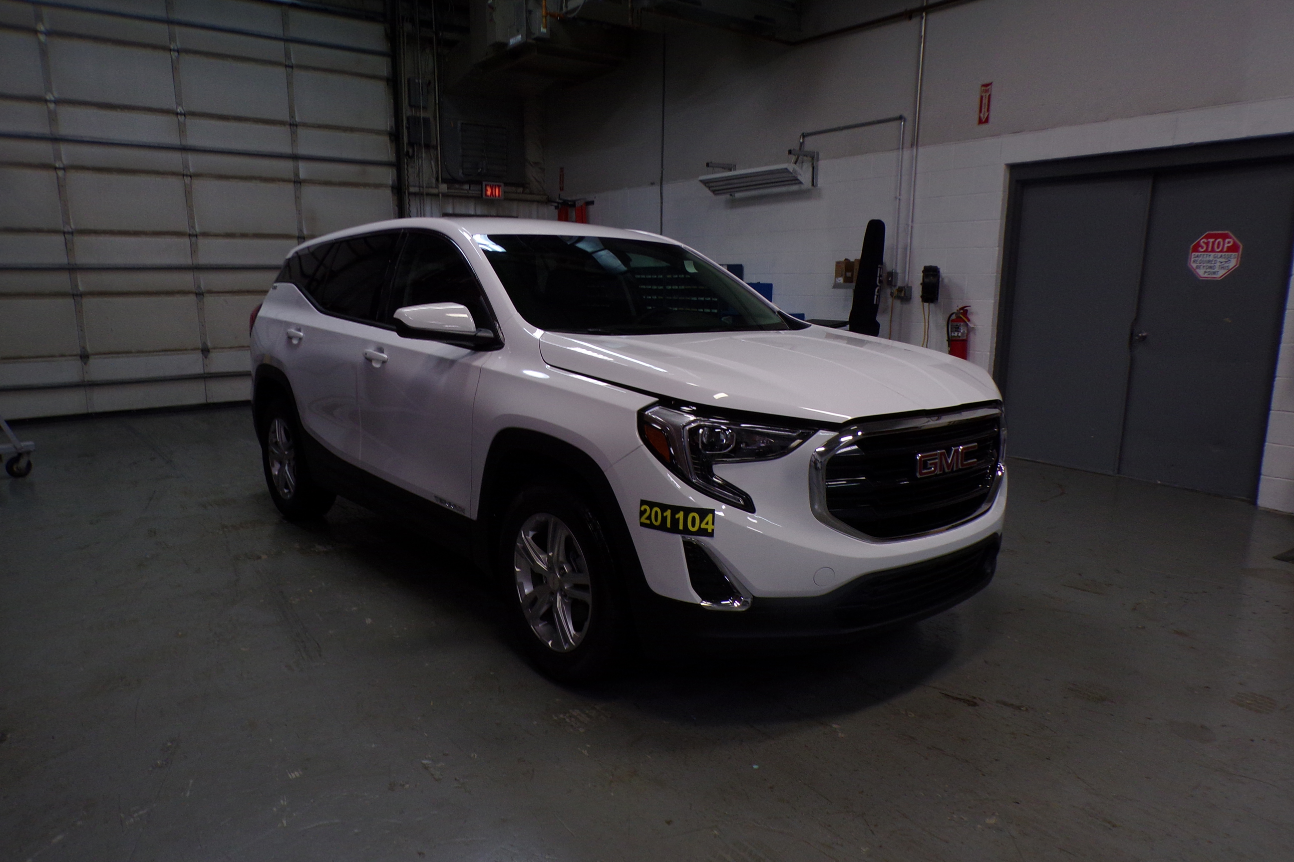 2020 GMC TERRAIN crash-test photo