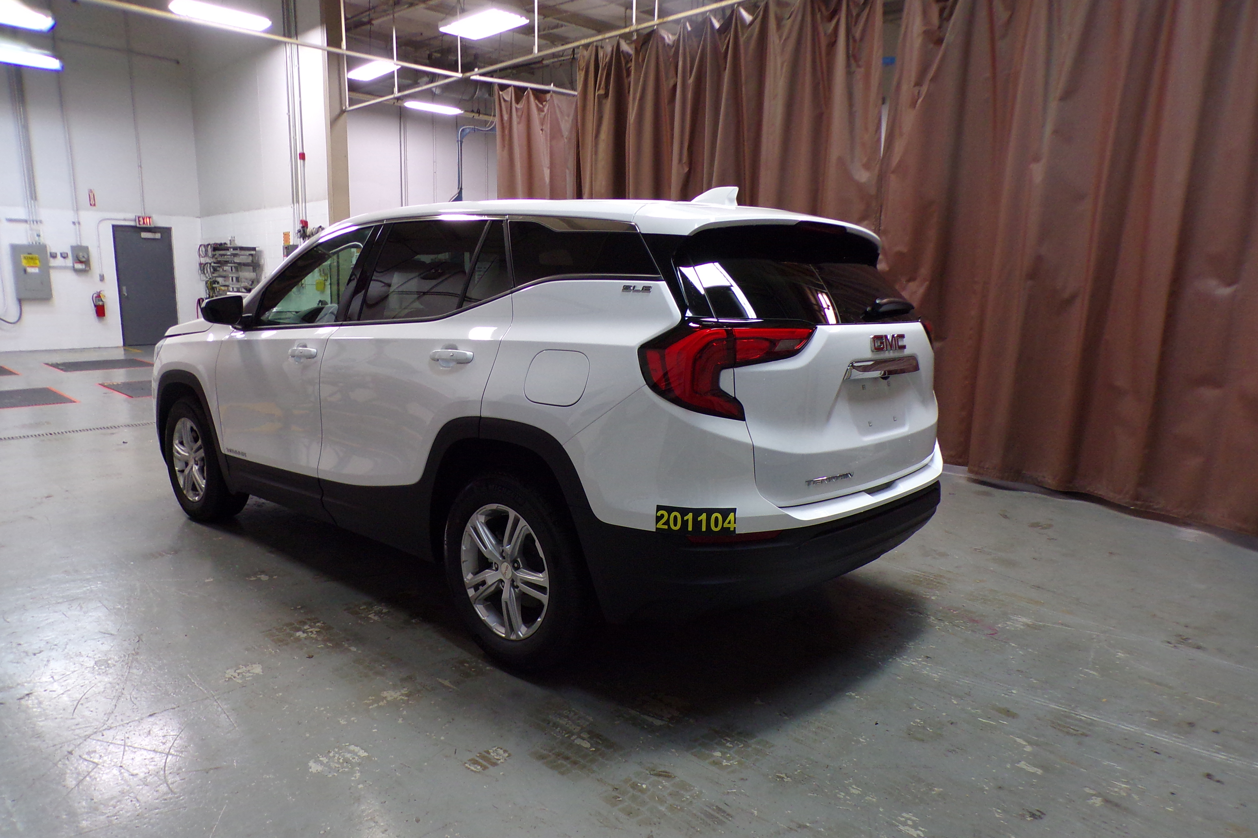 2020 GMC TERRAIN crash image 2