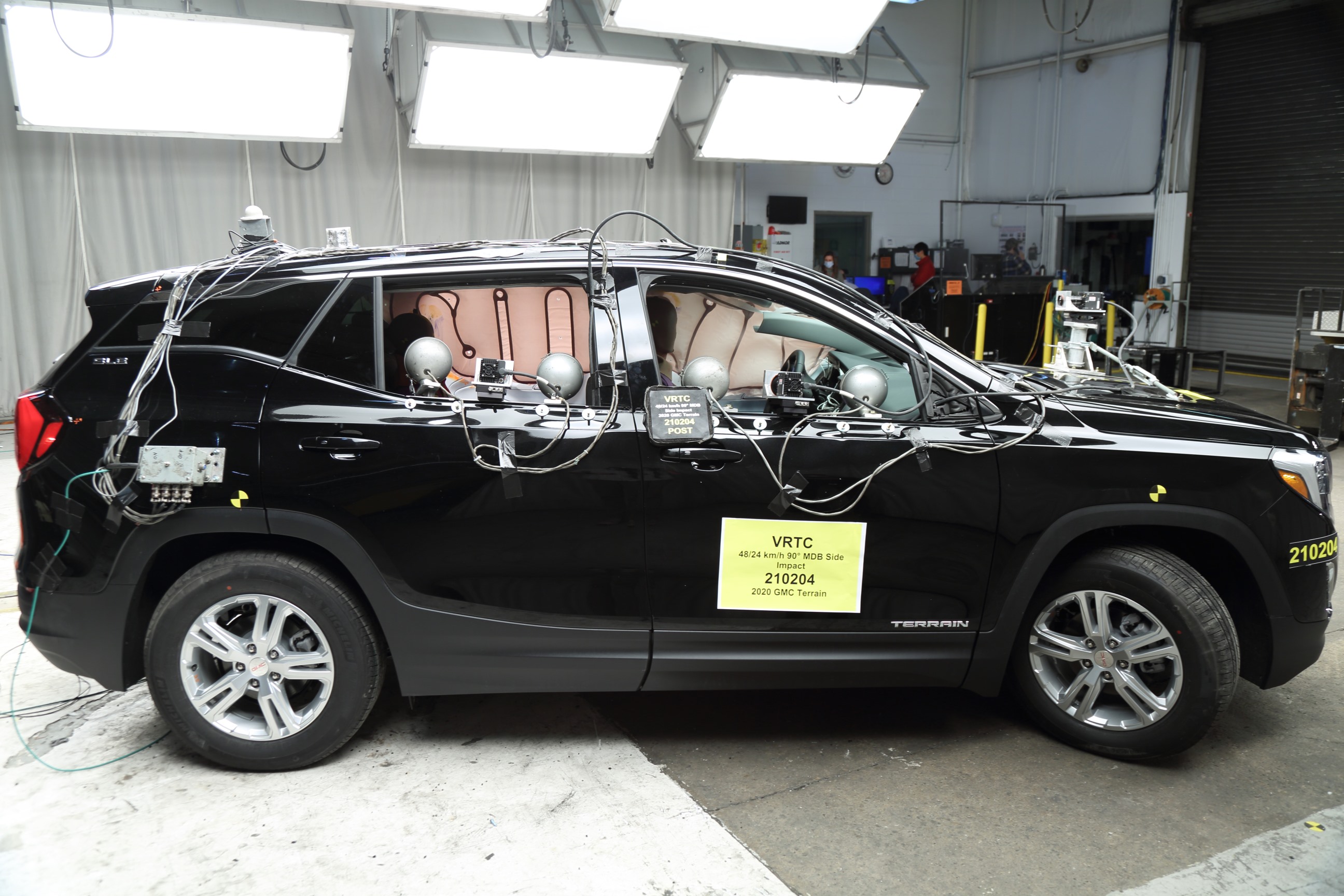 2020 GMC OTHER crash image 14