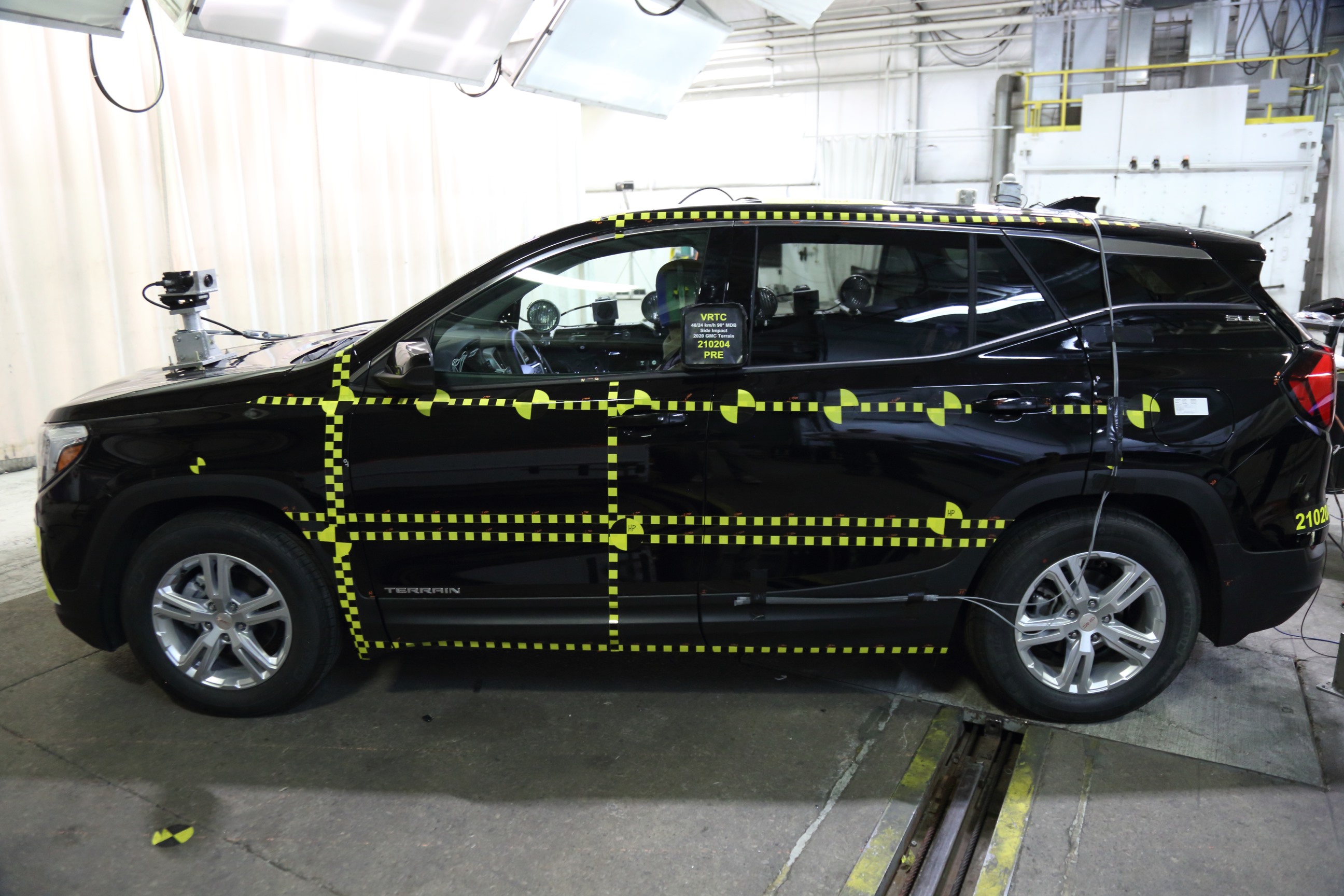 2020 GMC OTHER crash image 7