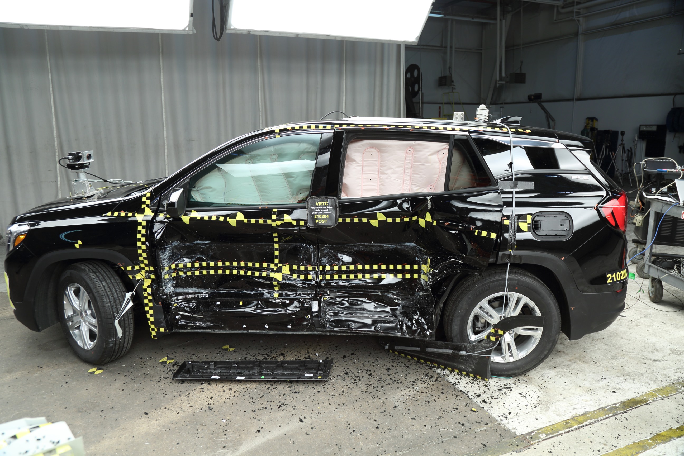 2020 GMC OTHER crash image 8