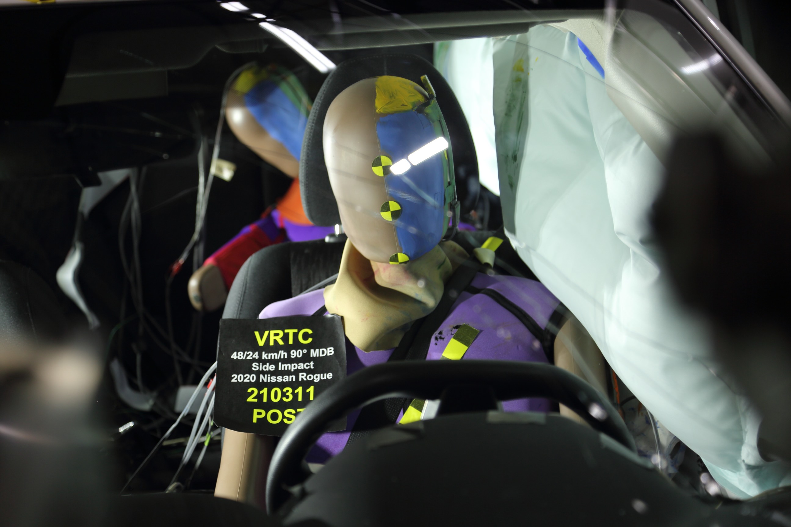2020 NISSAN ROGUE crash image 26