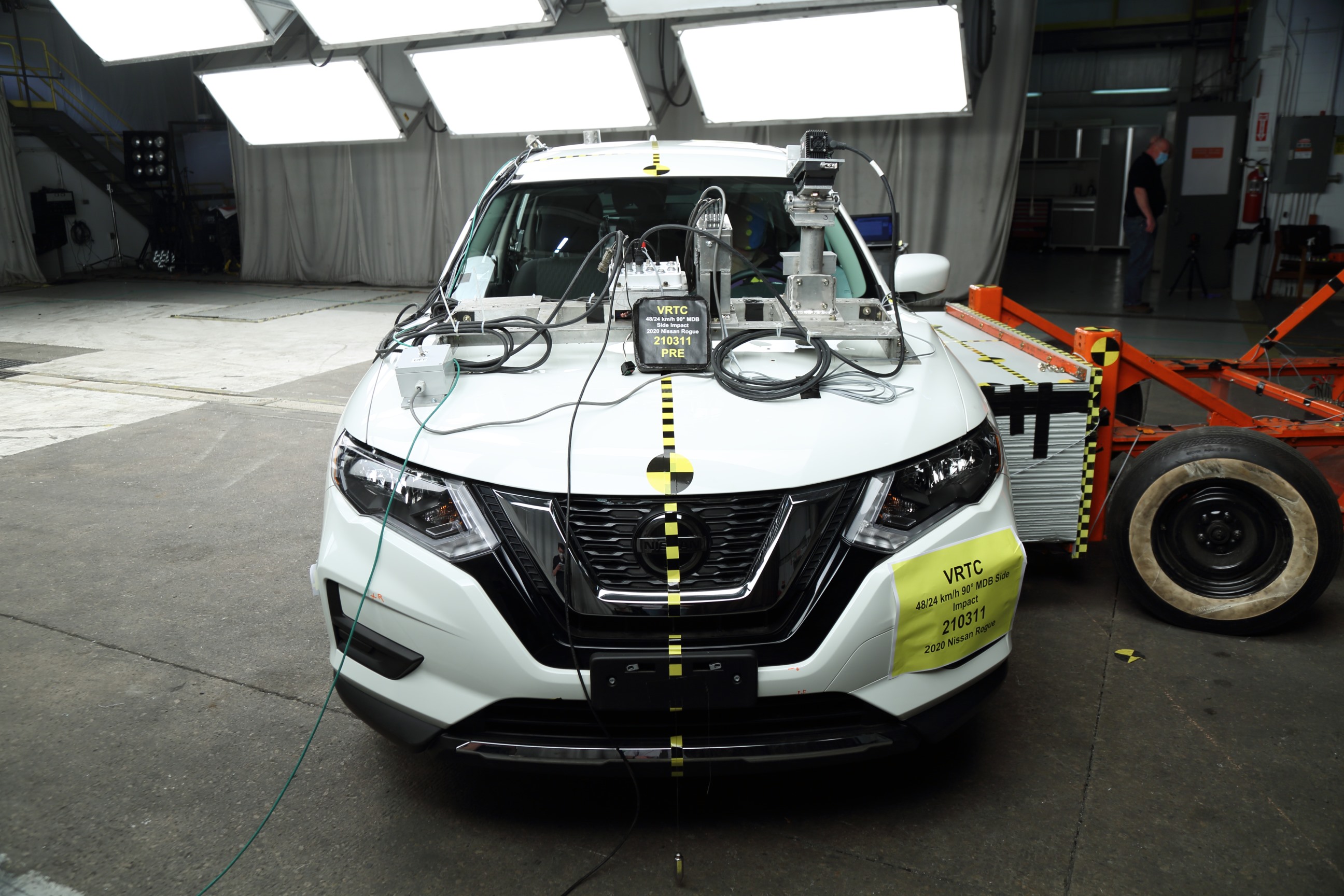 2020 NISSAN ROGUE crash image