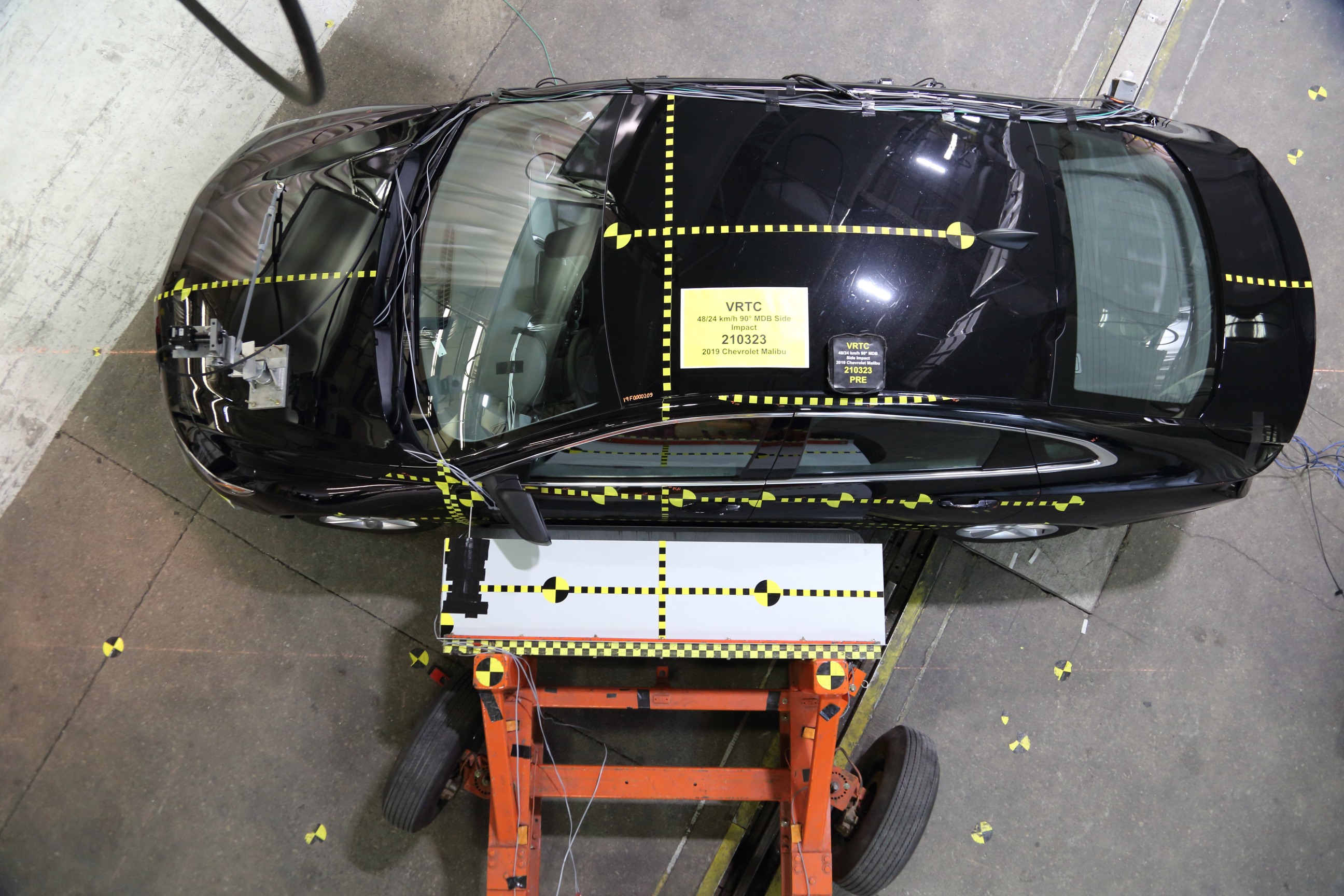 2019 CHEVROLET MALIBU crash image 15
