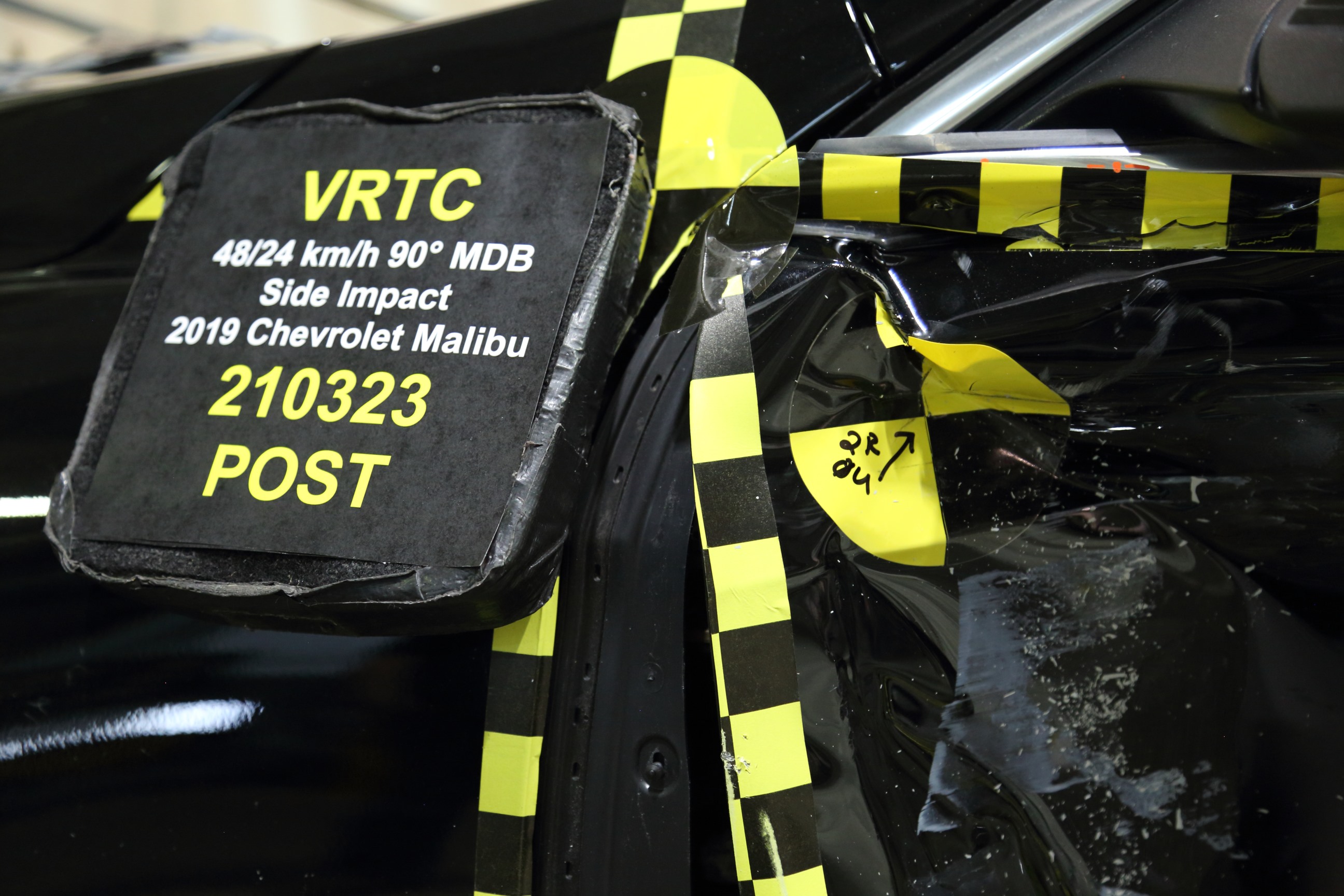 2019 CHEVROLET MALIBU crash image 20