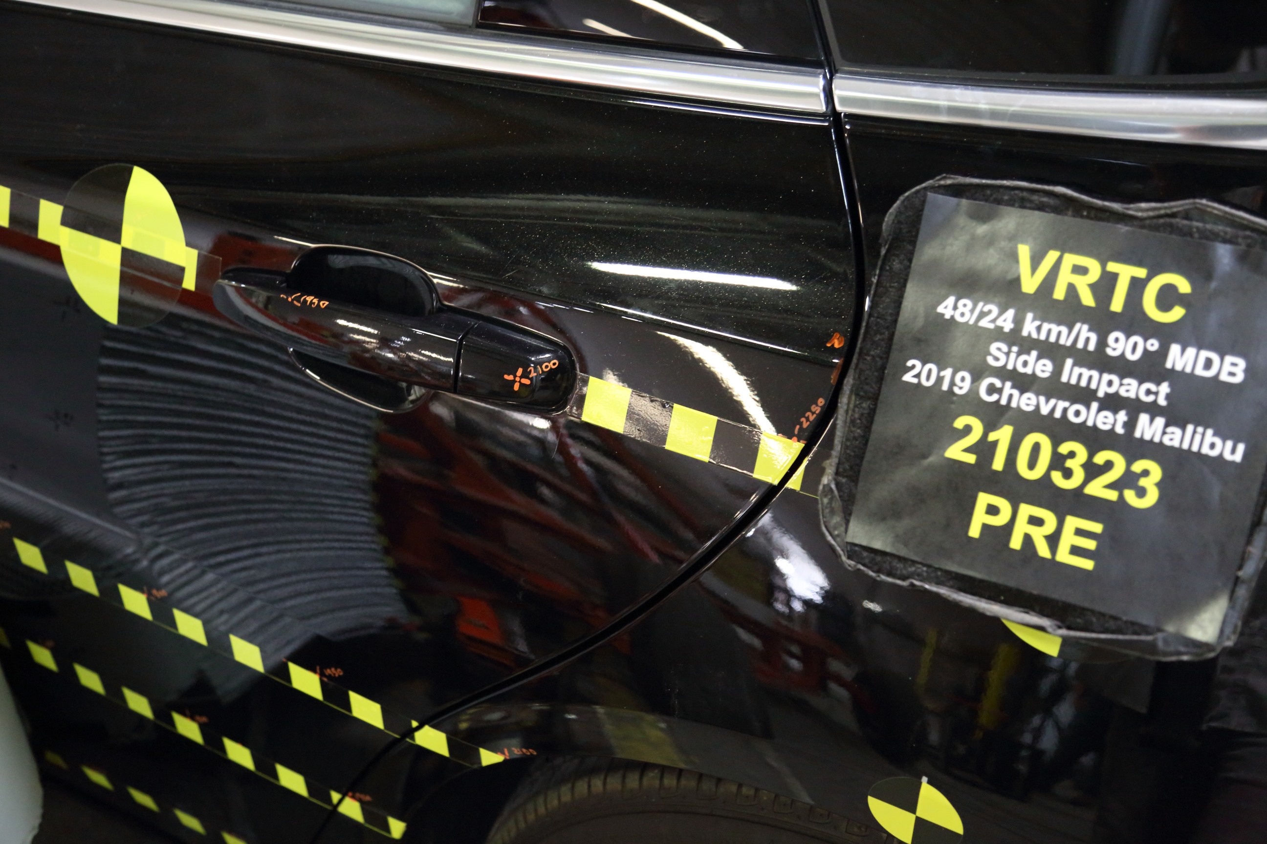 2019 CHEVROLET MALIBU crash image 23