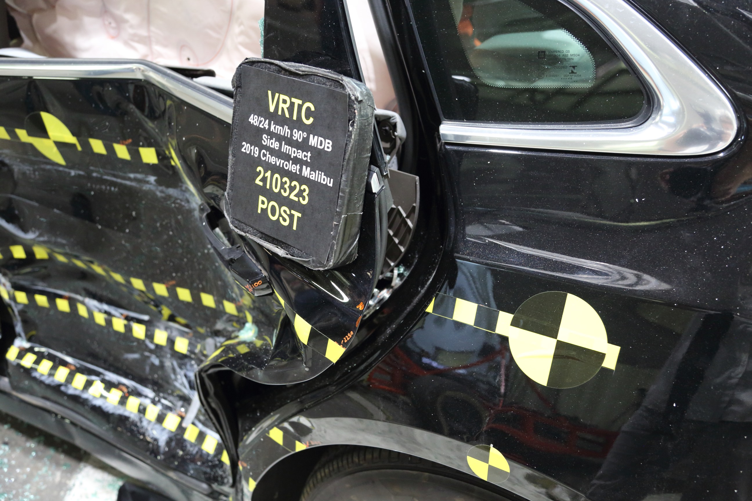 2019 CHEVROLET MALIBU crash image 24