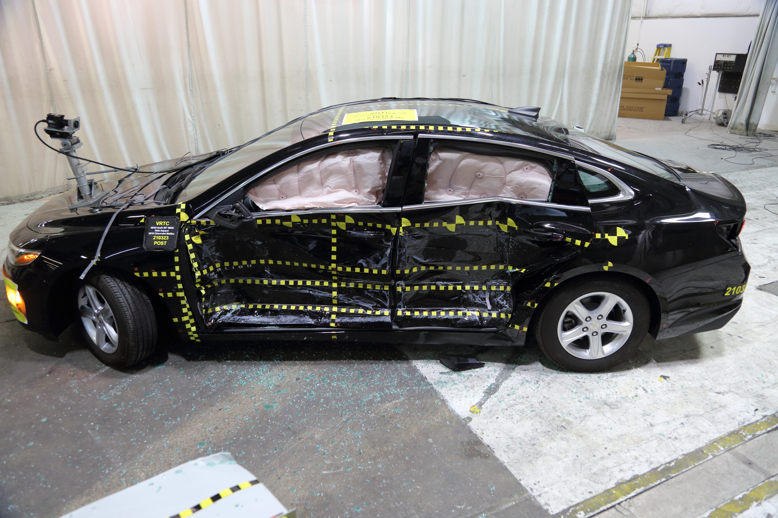 2019 CHEVROLET MALIBU crash image 8