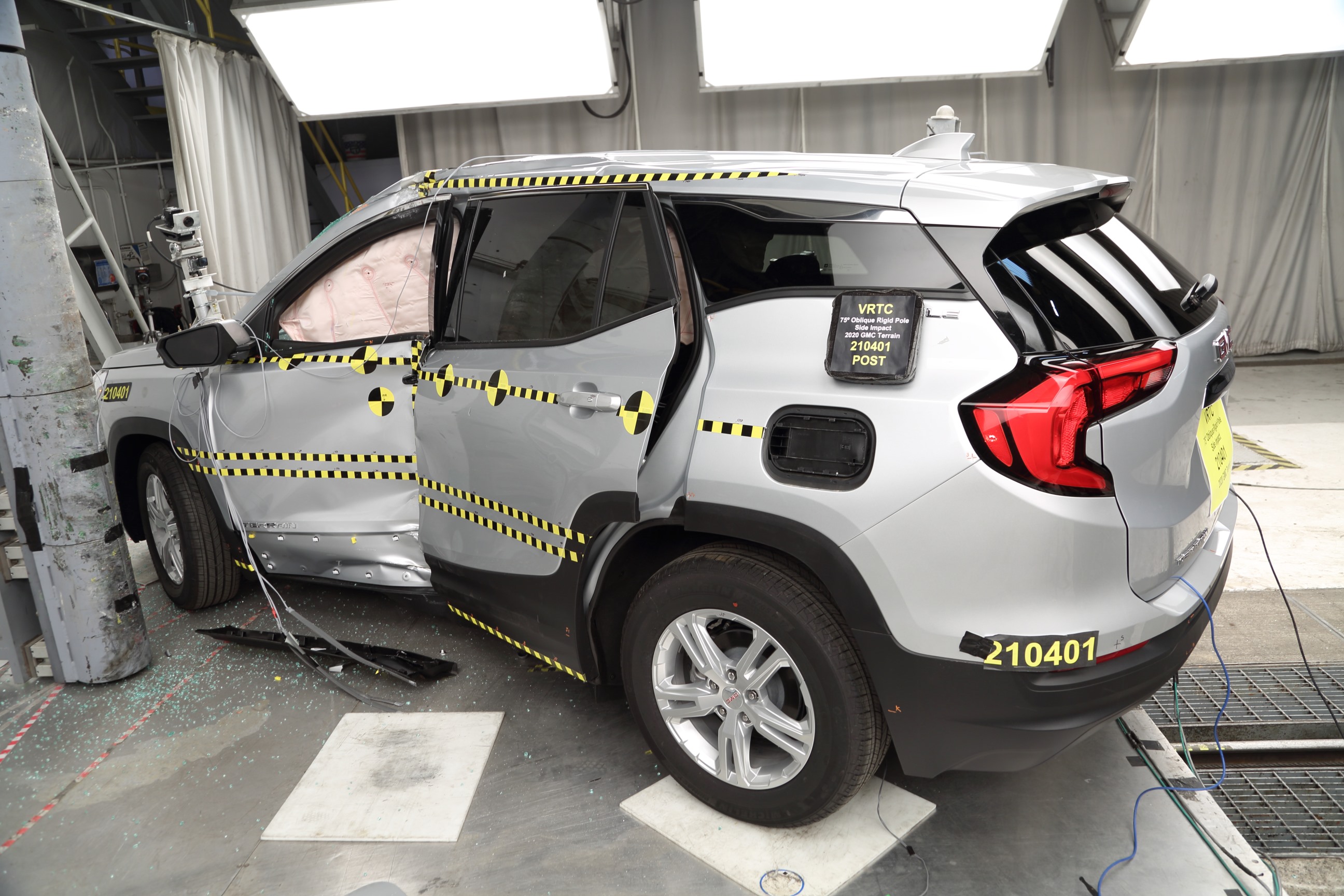 2020 GMC OTHER crash image 10